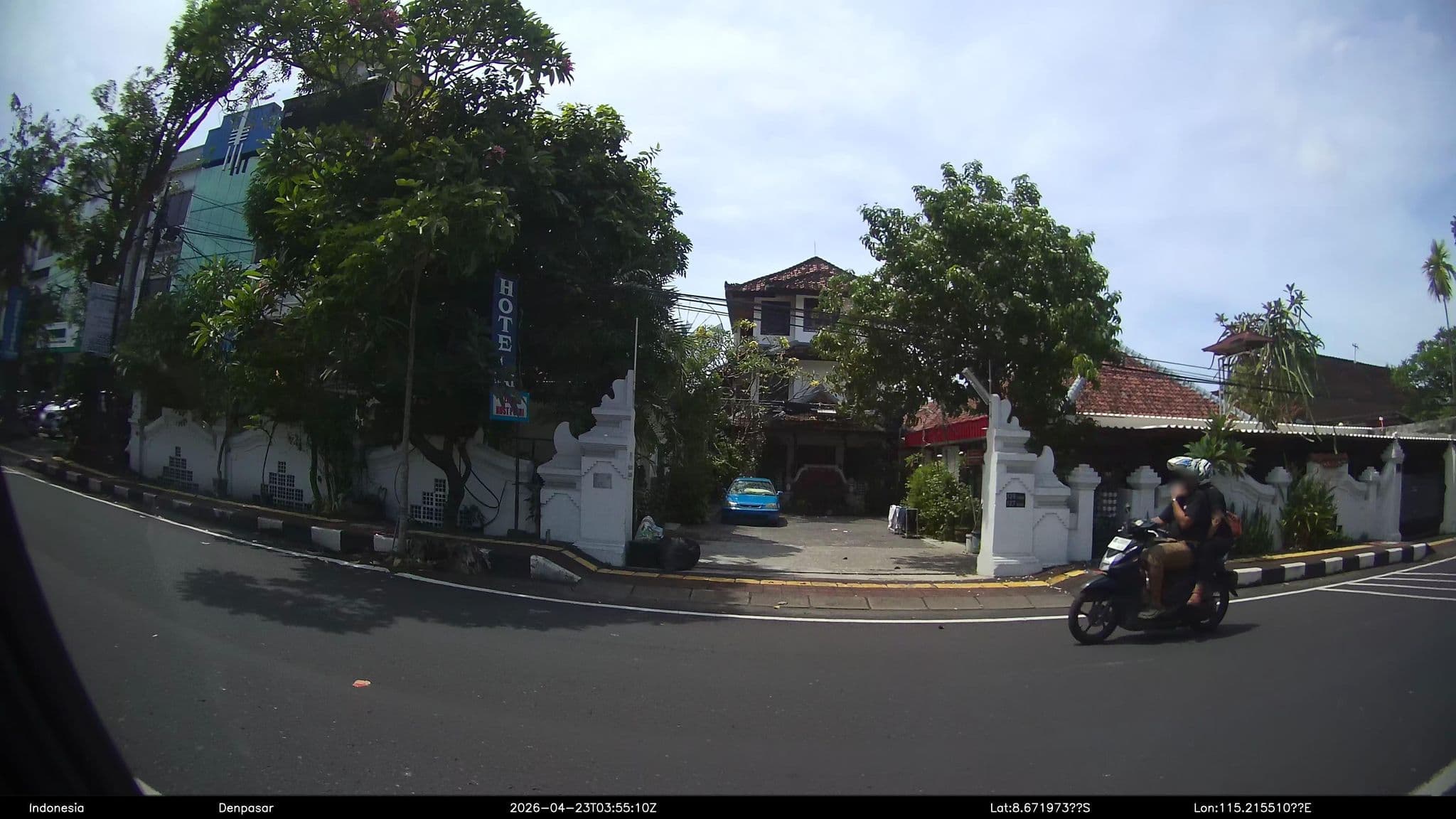 Street view near Rai Hotel Denpasar, Denpasar — © Kaart---RIGHT (CC BY-SA · Mapillary)