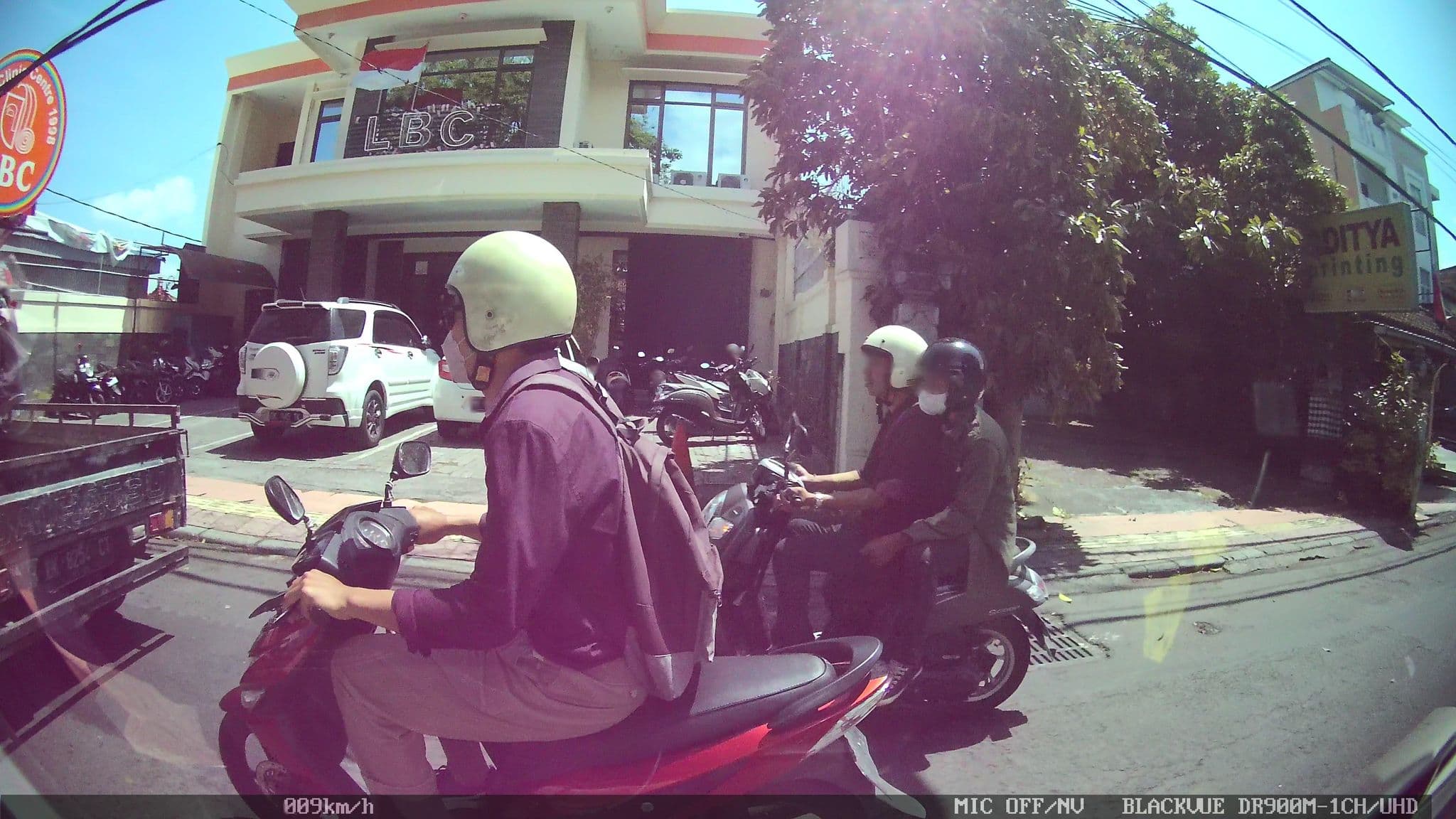 Street view near Enjung beji resort, Denpasar — © kaart_2 (CC BY-SA · Mapillary)