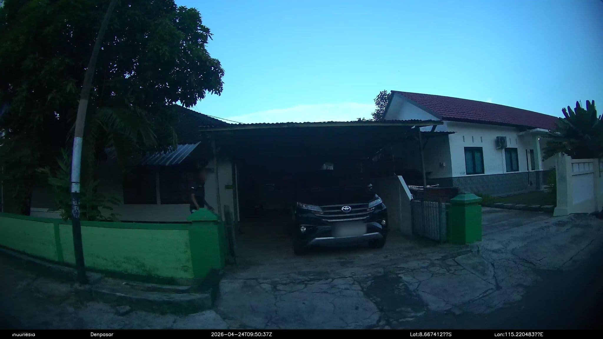 Street view near アイサチ の ベッドルーム。 ㄴ(ㅡㅂㅡ), Denpasar — © Kaart---RIGHT (CC BY-SA · Mapillary)