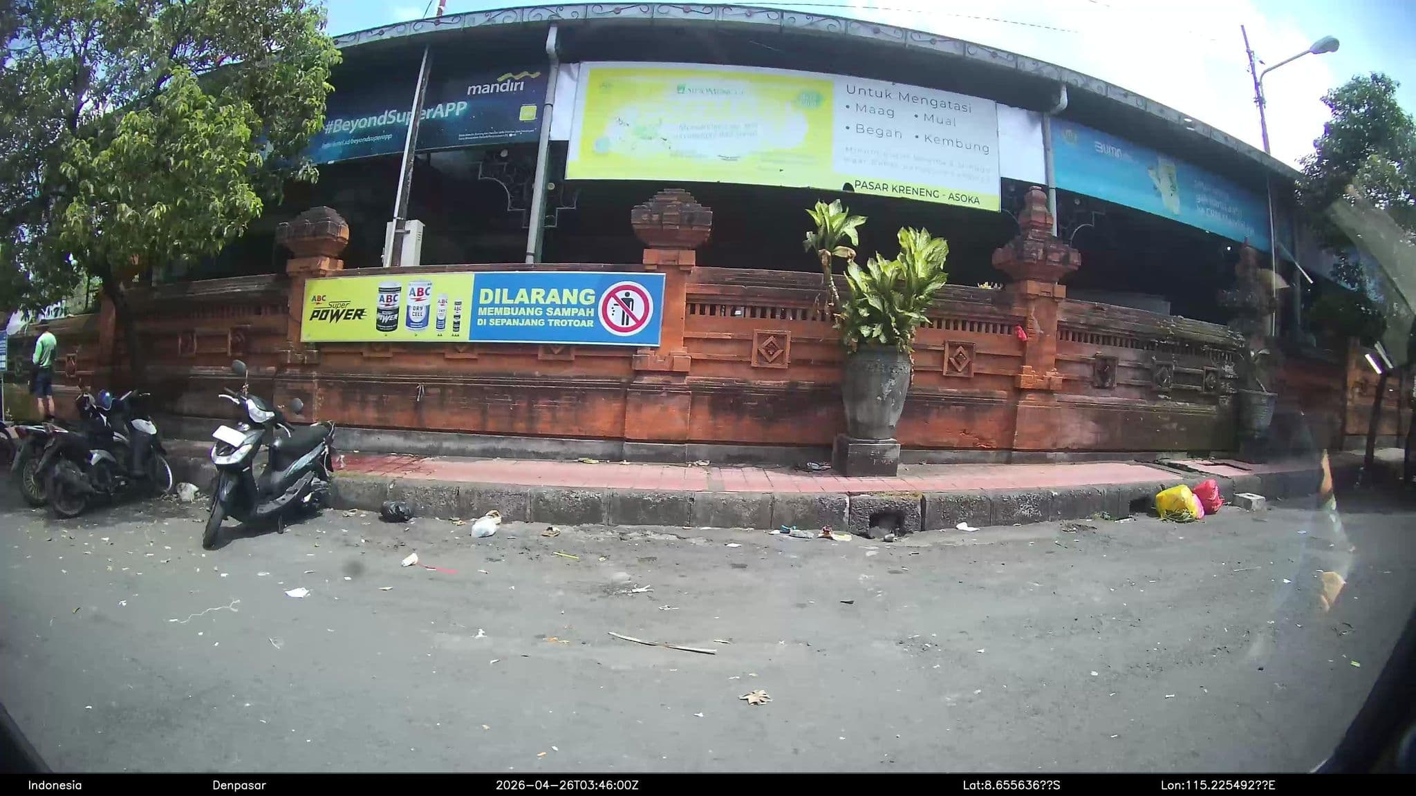 Street view near Nikki Hotel, Denpasar — © Kaart---LEFT (CC BY-SA · Mapillary)