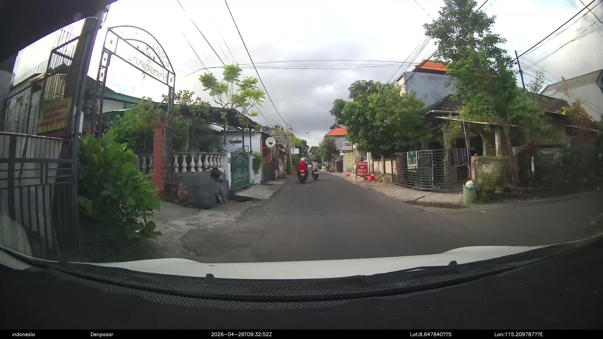 Street view near Villa de east sangging, Denpasar — © Kaart---FRONT (CC BY-SA · Mapillary)