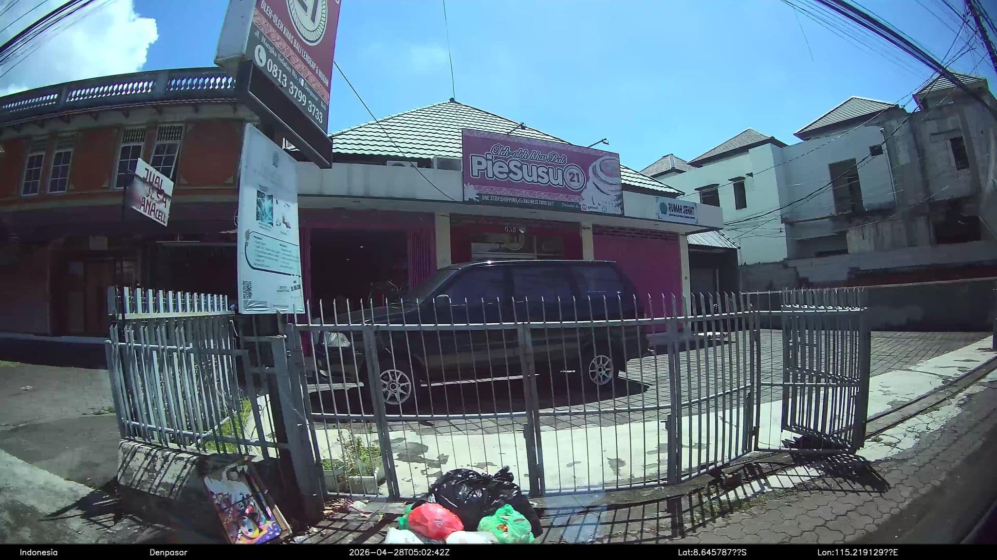 Street view near The Graha Cakra Hotel Bali, Denpasar — © Kaart---RIGHT (CC BY-SA · Mapillary)