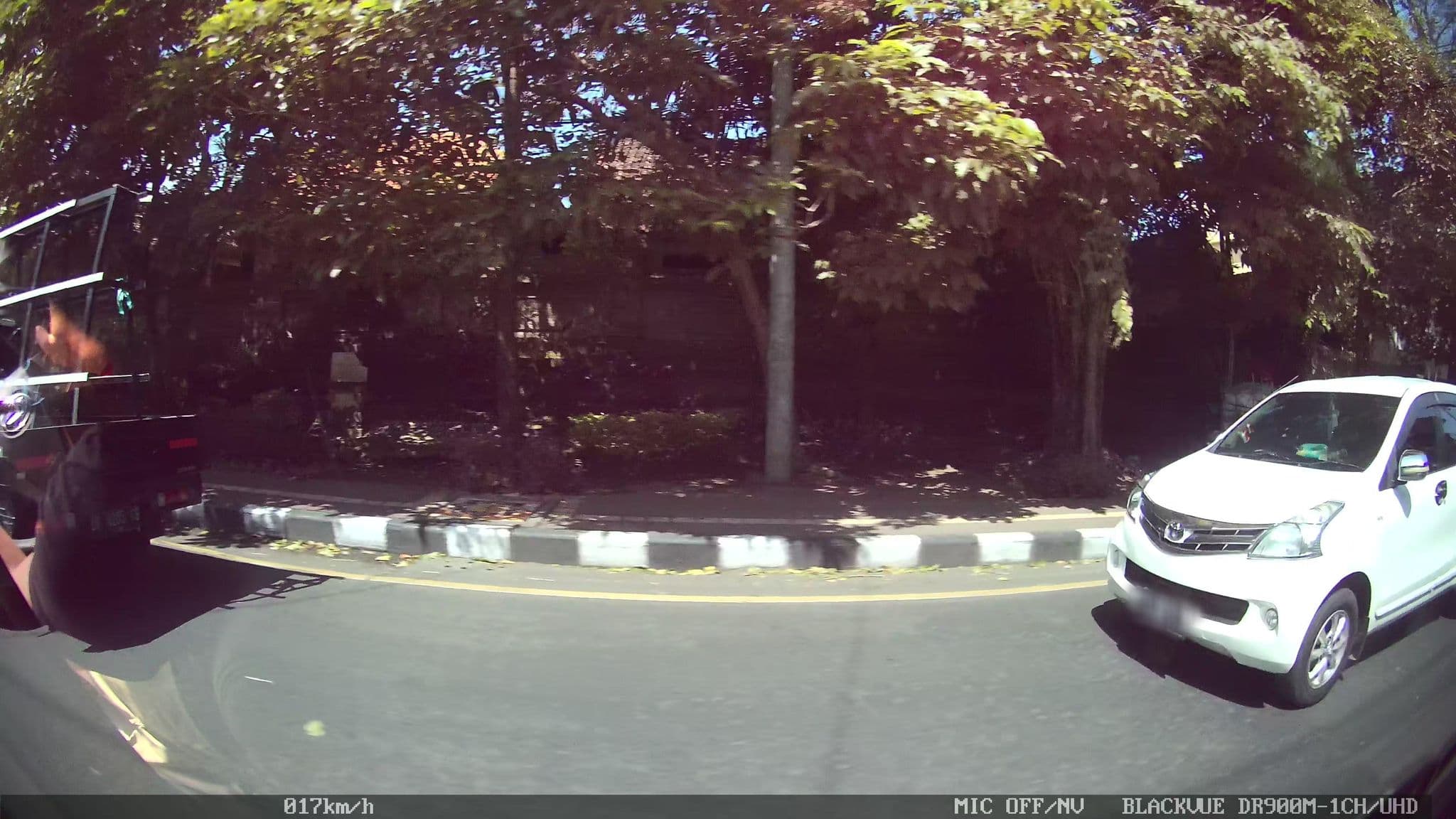 Street view near Hotel Lingsar II, Denpasar — © kaart_2 (CC BY-SA · Mapillary)