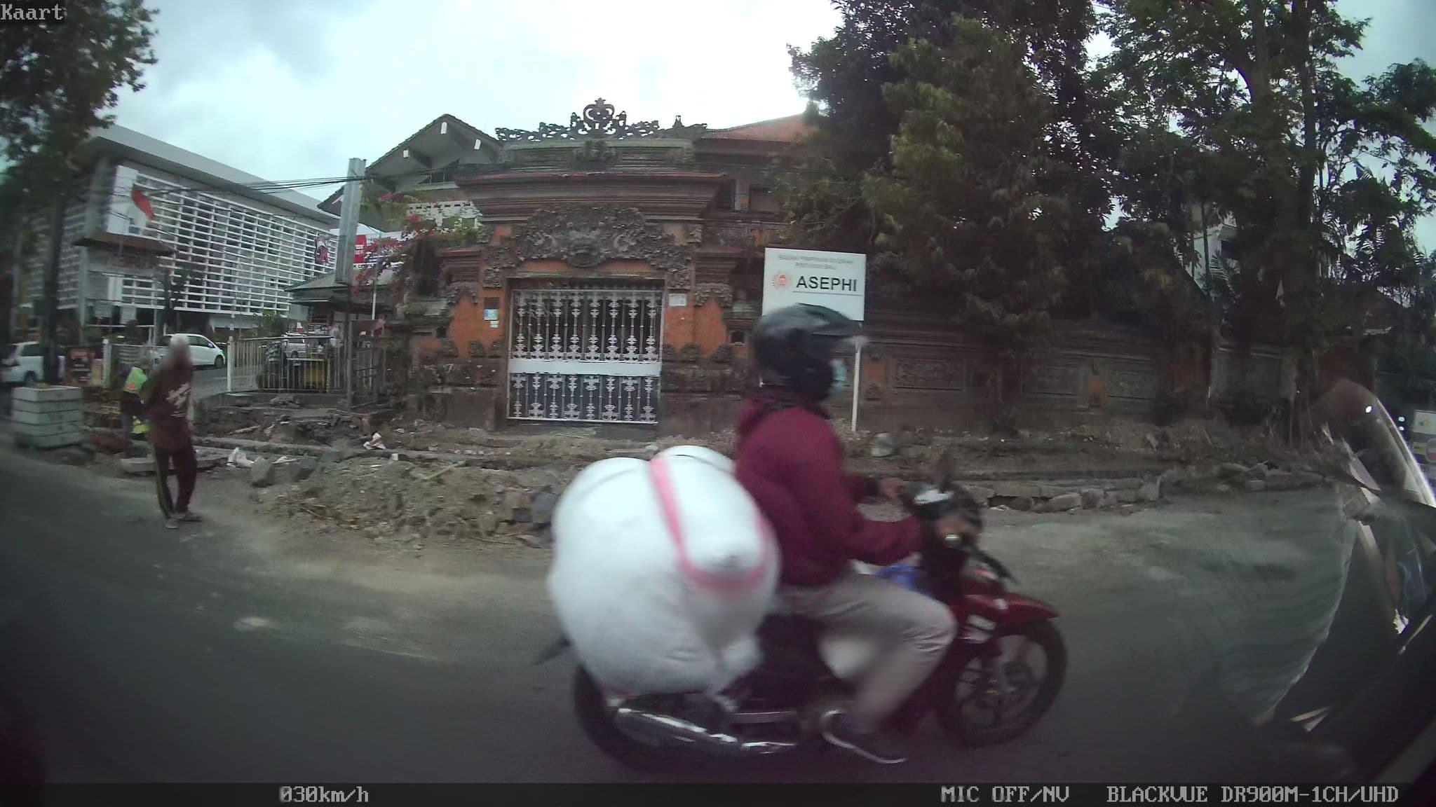 Street view near Wisma Bhayangkari, Denpasar — © kaart_2 (CC BY-SA · Mapillary)