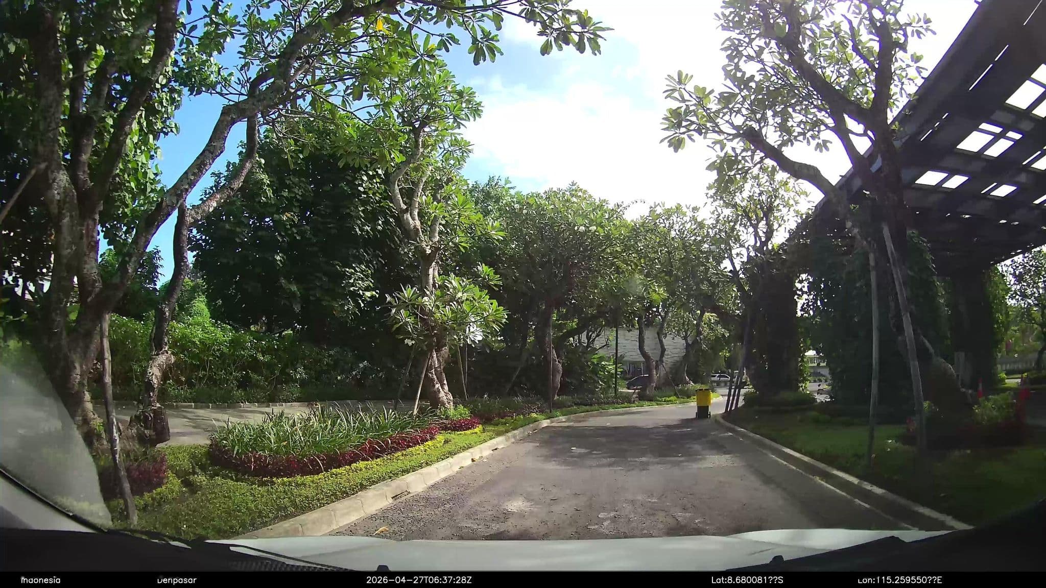 Street view near Vilaa Surya Abadi, Sanur — © Kaart---FRONT (CC BY-SA · Mapillary)