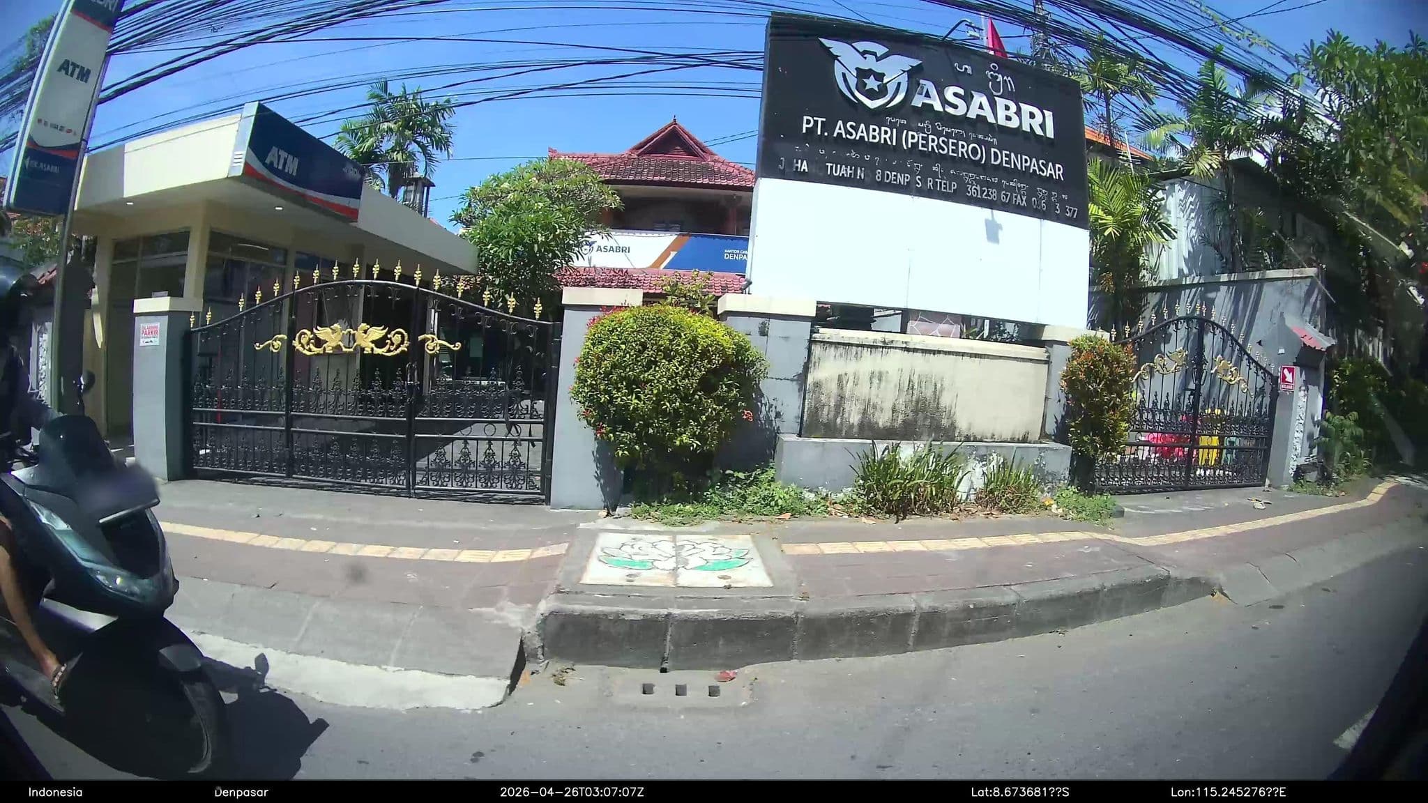 Street view near Airy Sanur Hang Tuah 10x Denpasar Bali, Sanur — © Kaart---LEFT (CC BY-SA · Mapillary)