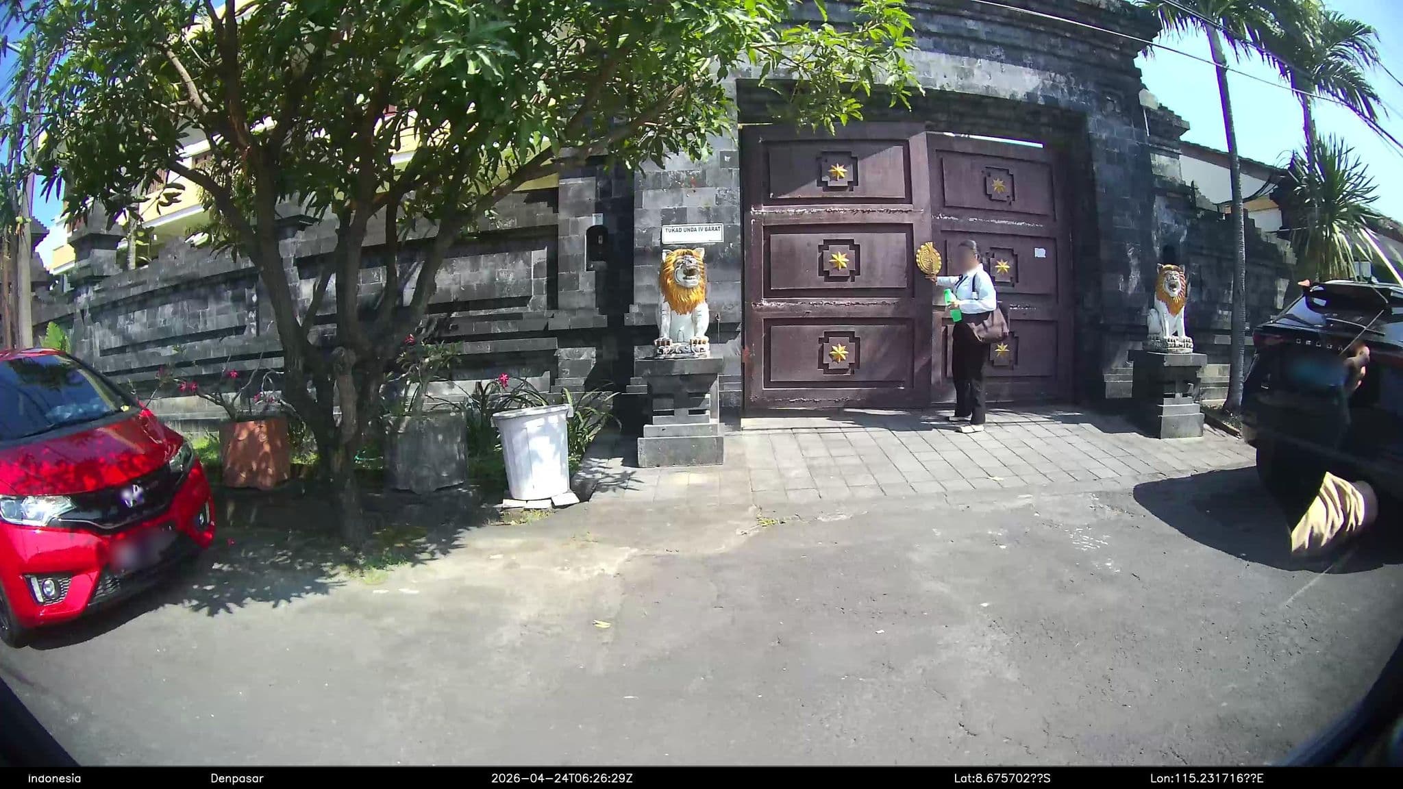 Street view near Penginapan Tukad Unda I, Sanur — © Kaart---LEFT (CC BY-SA · Mapillary)