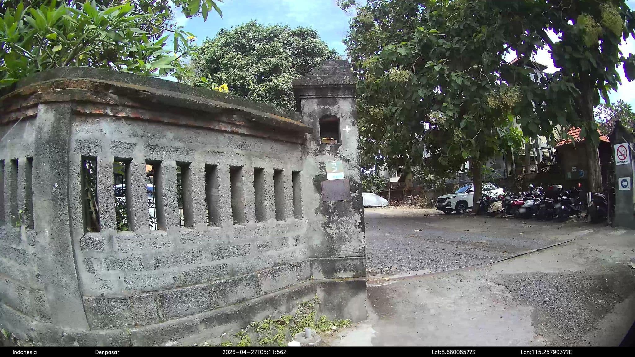 Street view near Griya Ayu Penginapan, Sanur — © Kaart---RIGHT (CC BY-SA · Mapillary)