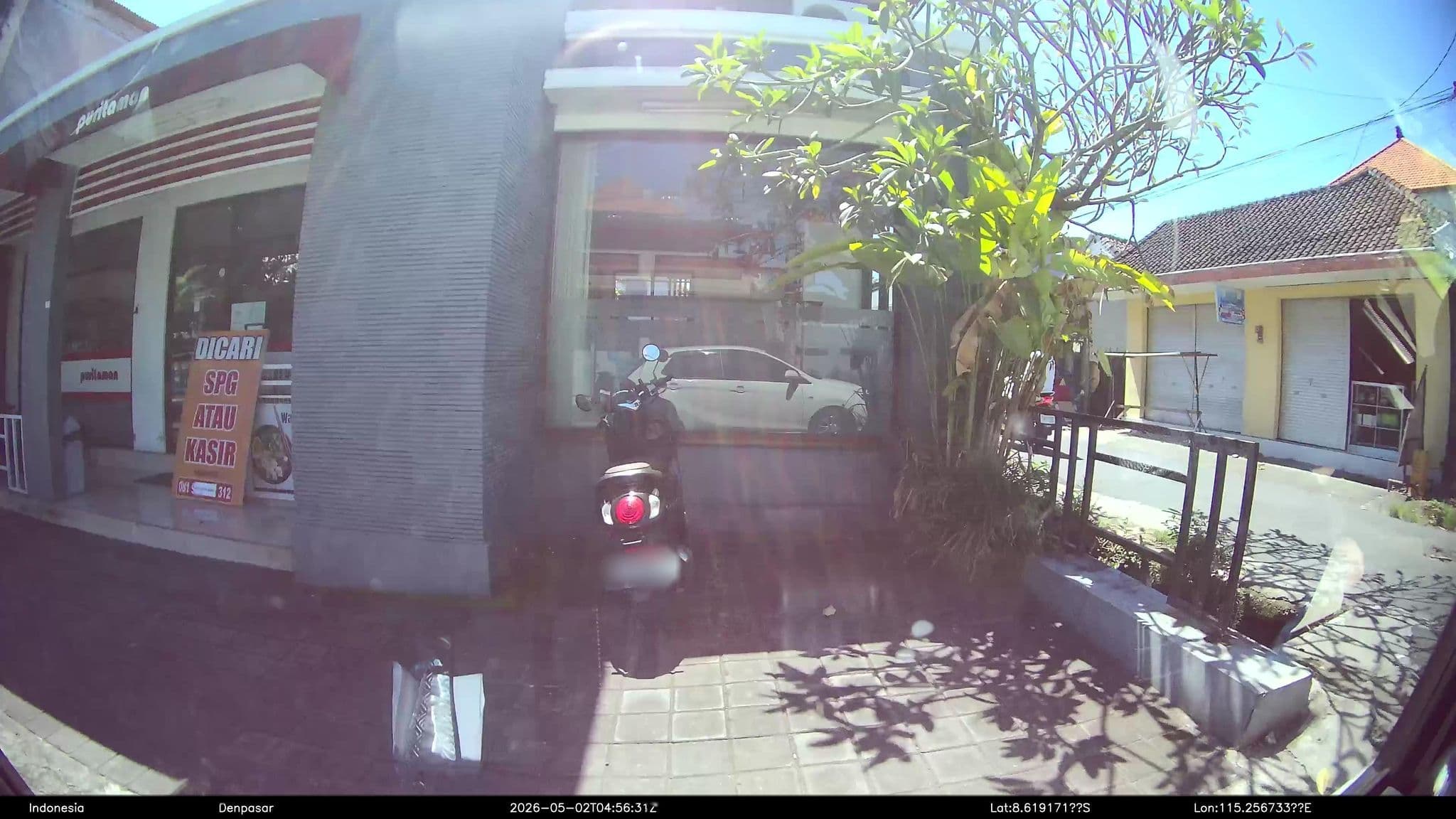 Street view near Airy Sukawati Batubulan Pasekan 29B Bali, Batubulan — © Kaart---LEFT (CC BY-SA · Mapillary)