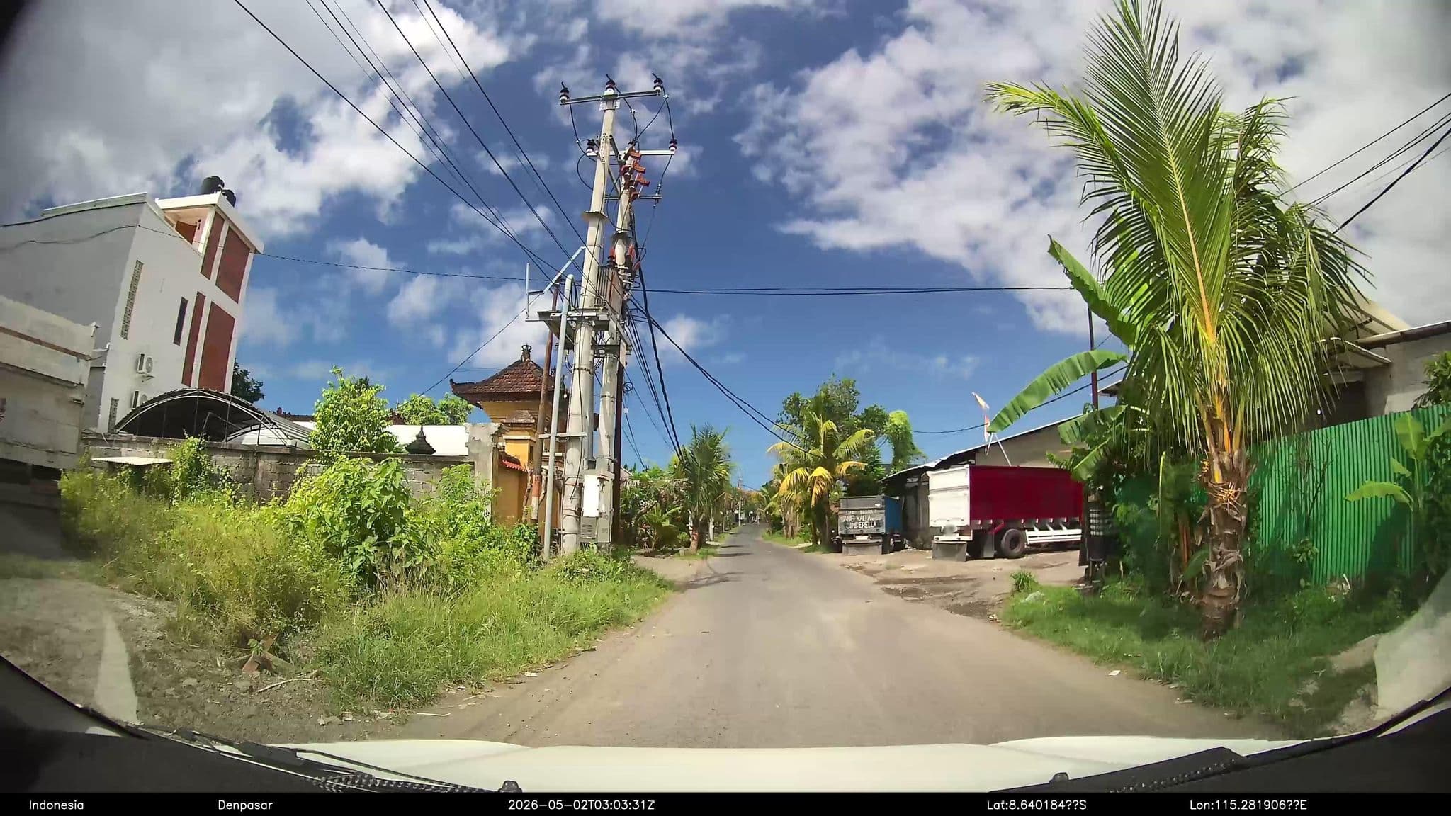 Street view near Aishwarya Exclusive Villas, Batubulan — © Kaart---FRONT (CC BY-SA · Mapillary)