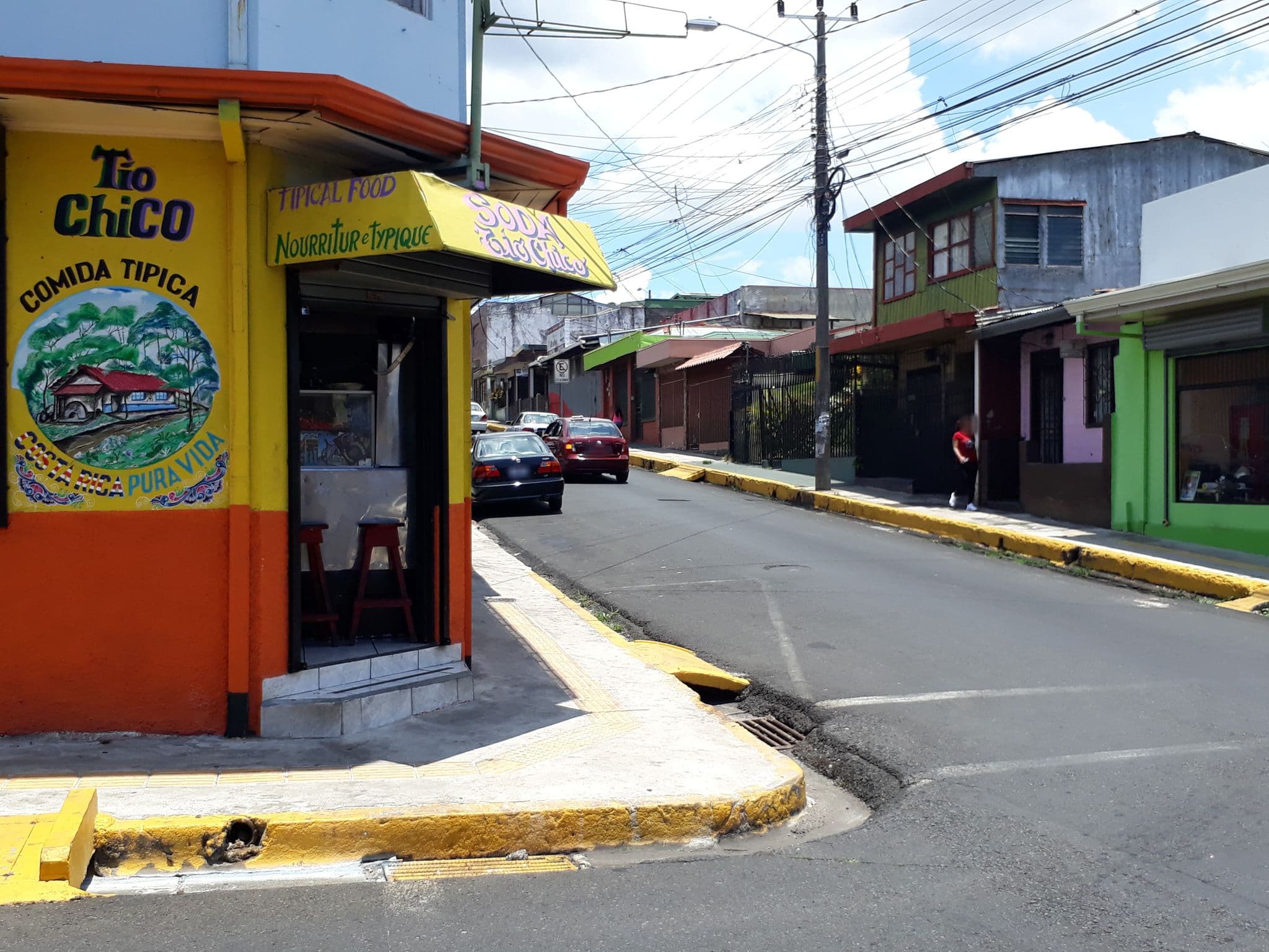 Street view near Alojamiento Hilda, Alajuela — © samsaurio (CC BY-SA · Mapillary)