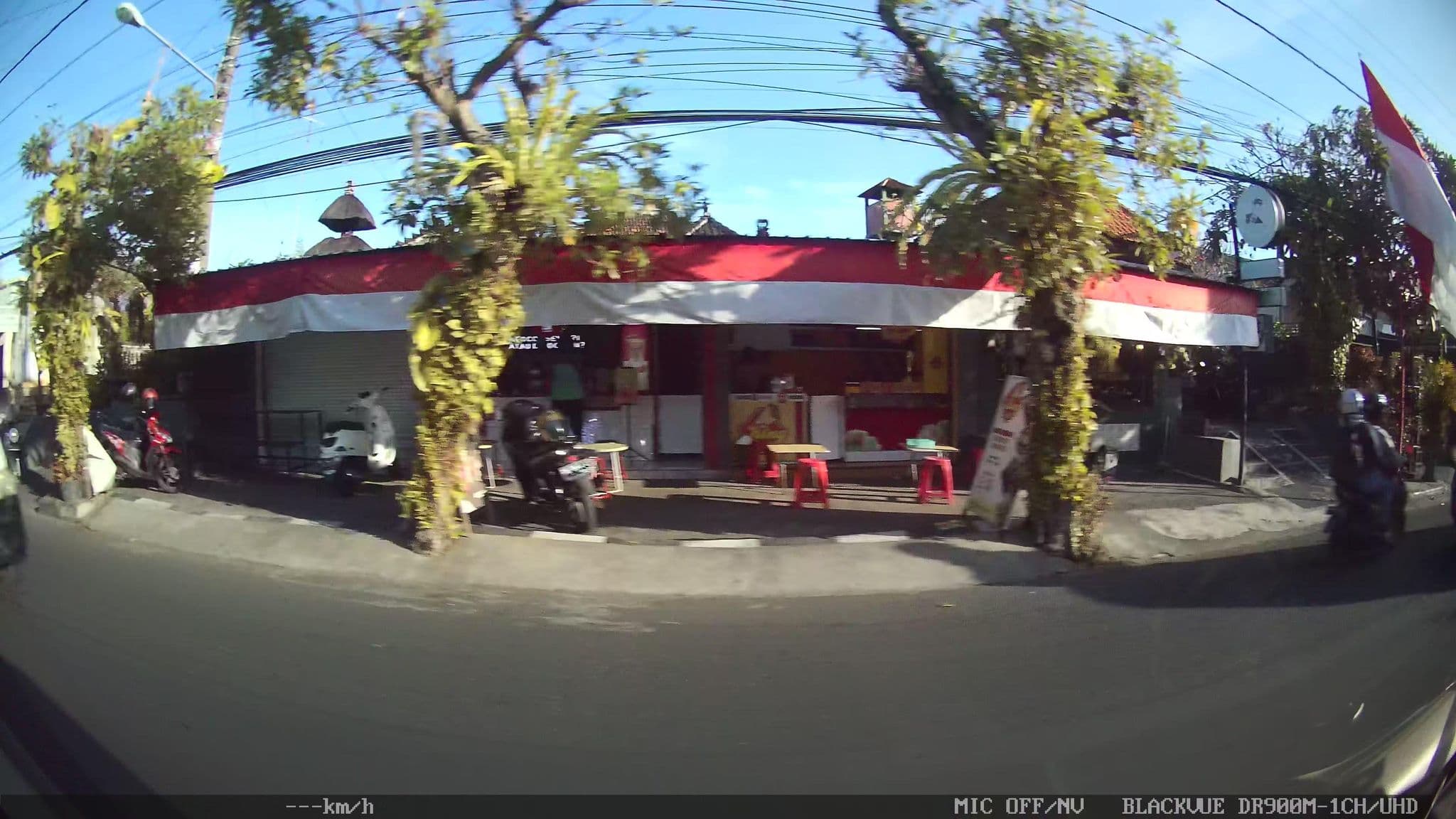 Street view near Alam Shanti, Denpasar — © kaart_2 (CC BY-SA · Mapillary)