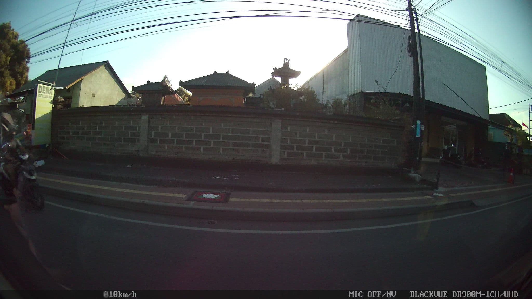Street view near Lotus Apart'Hotel, Batubulan — © kaart_2 (CC BY-SA · Mapillary)
