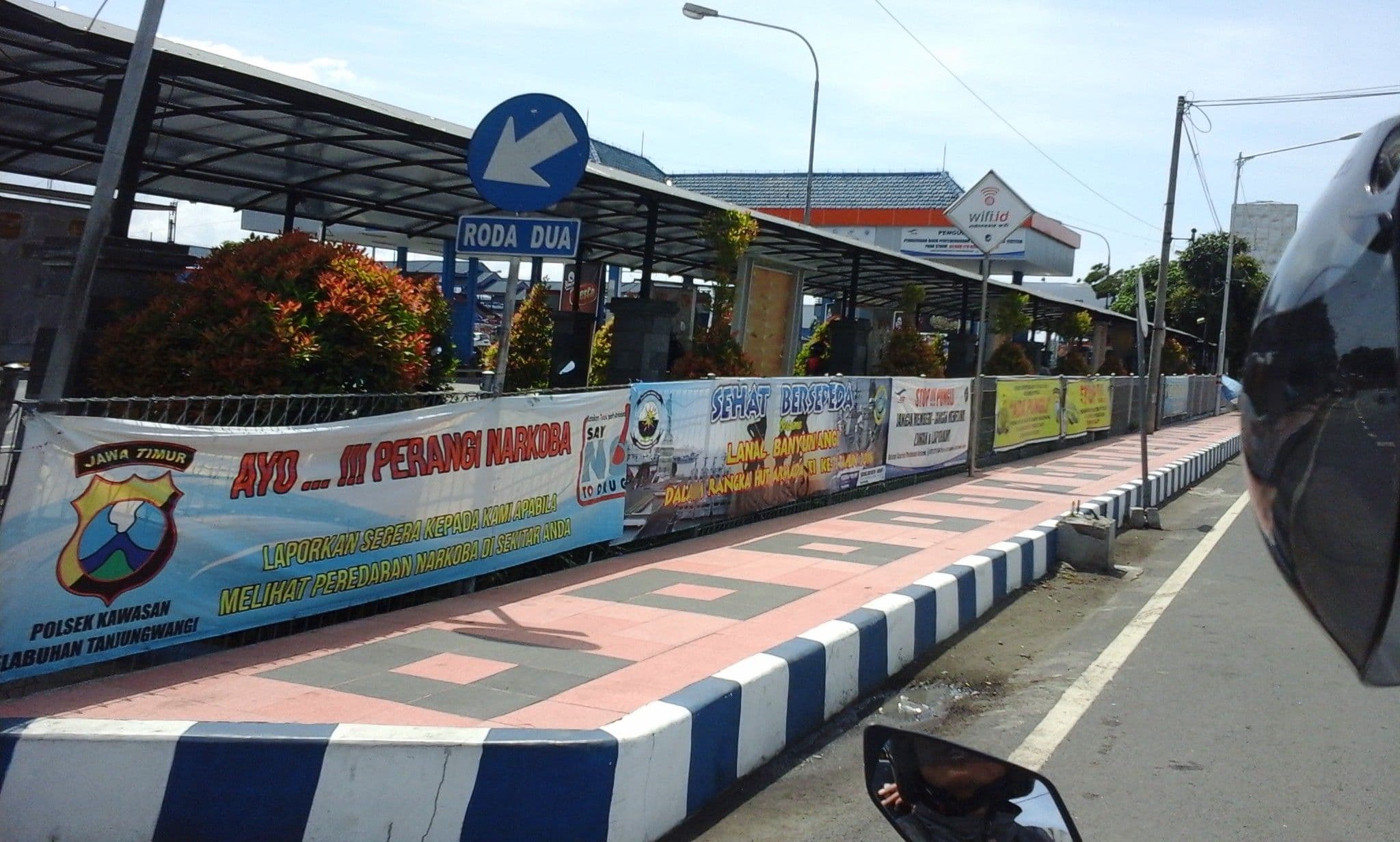 Street view near Hotel diana kamar 109, Banyuwangi — © arizalkawamuna (CC BY-SA · Mapillary)