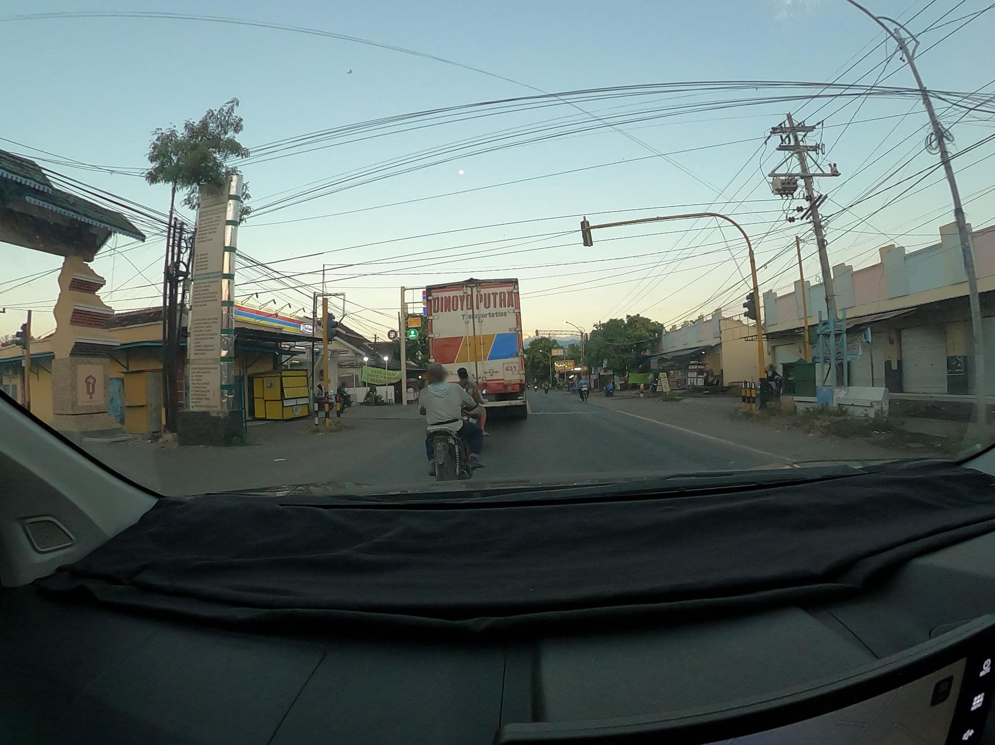 Street view near Reddoorz Near Baluran National Park, Panji — © Kaart_Local (CC BY-SA · Mapillary)