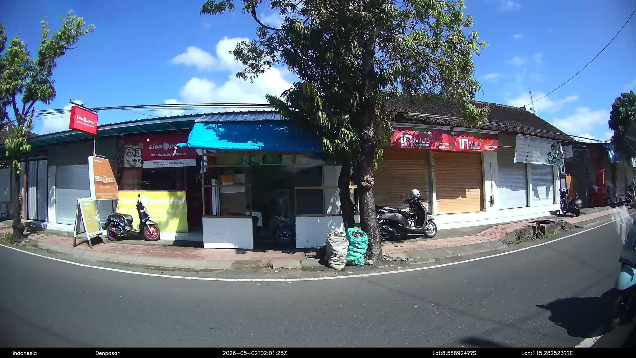Street view near Mandala Desa, Batubulan — © Kaart---RIGHT (CC BY-SA · Mapillary)