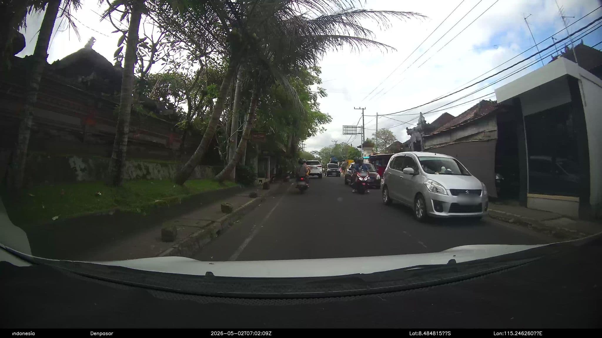 Street view near Ayuterra Resort, Ubud — © Kaart---FRONT (CC BY-SA · Mapillary)