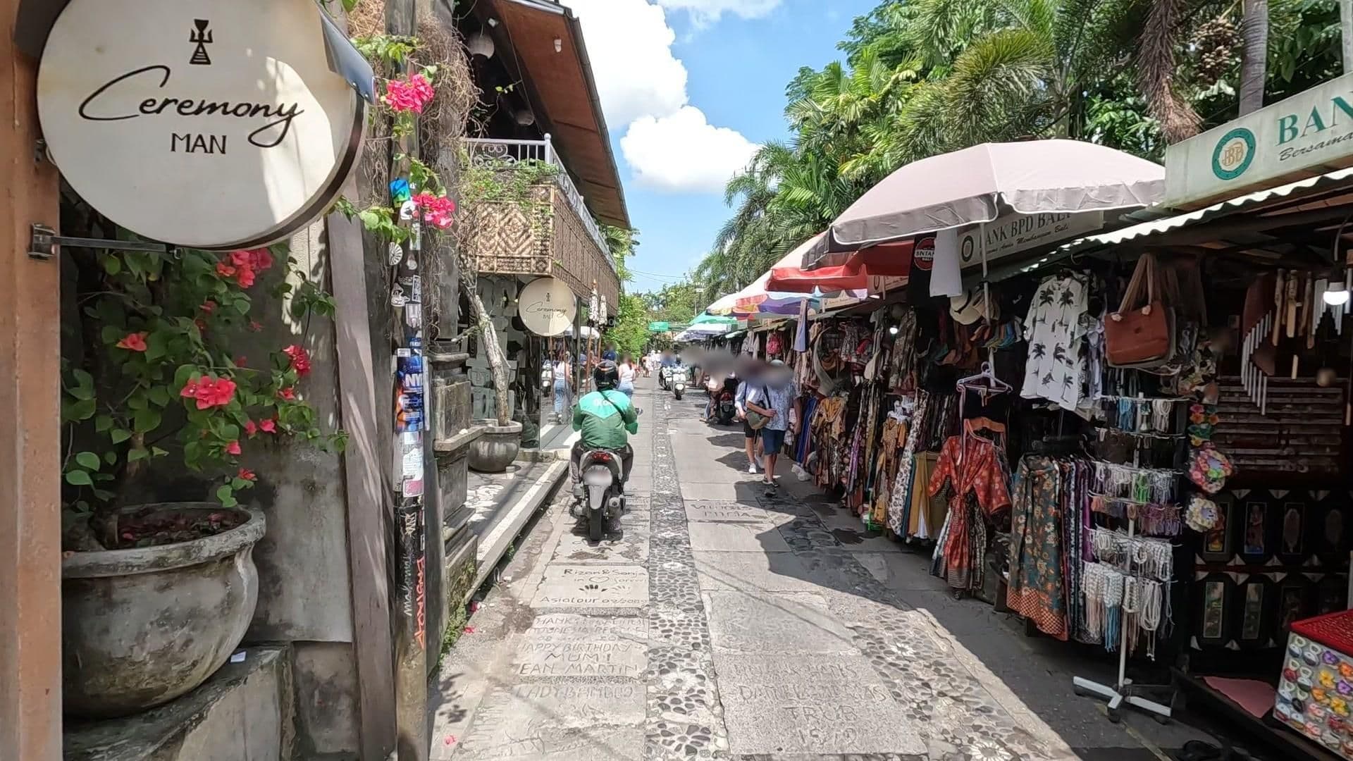 Street view near Chakra Living, Ubud — © lucomsky (CC BY-SA · Mapillary)