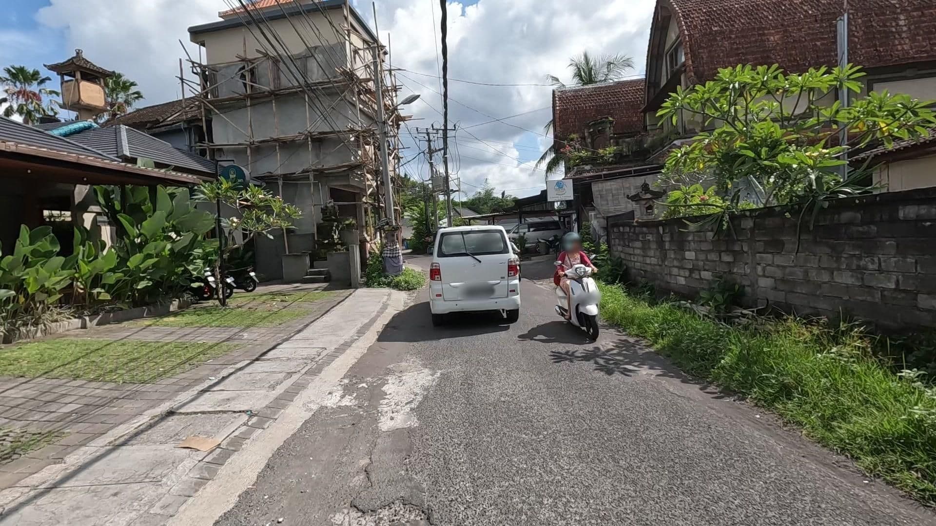 Street view near Anahati Villa, Ubud — © lucomsky (CC BY-SA · Mapillary)