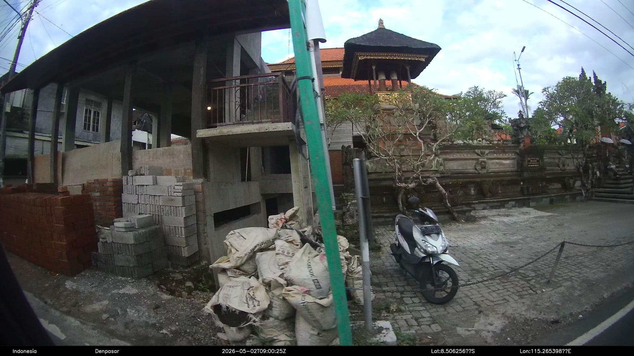 Street view near Japa House, Ubud — © Kaart---RIGHT (CC BY-SA · Mapillary)