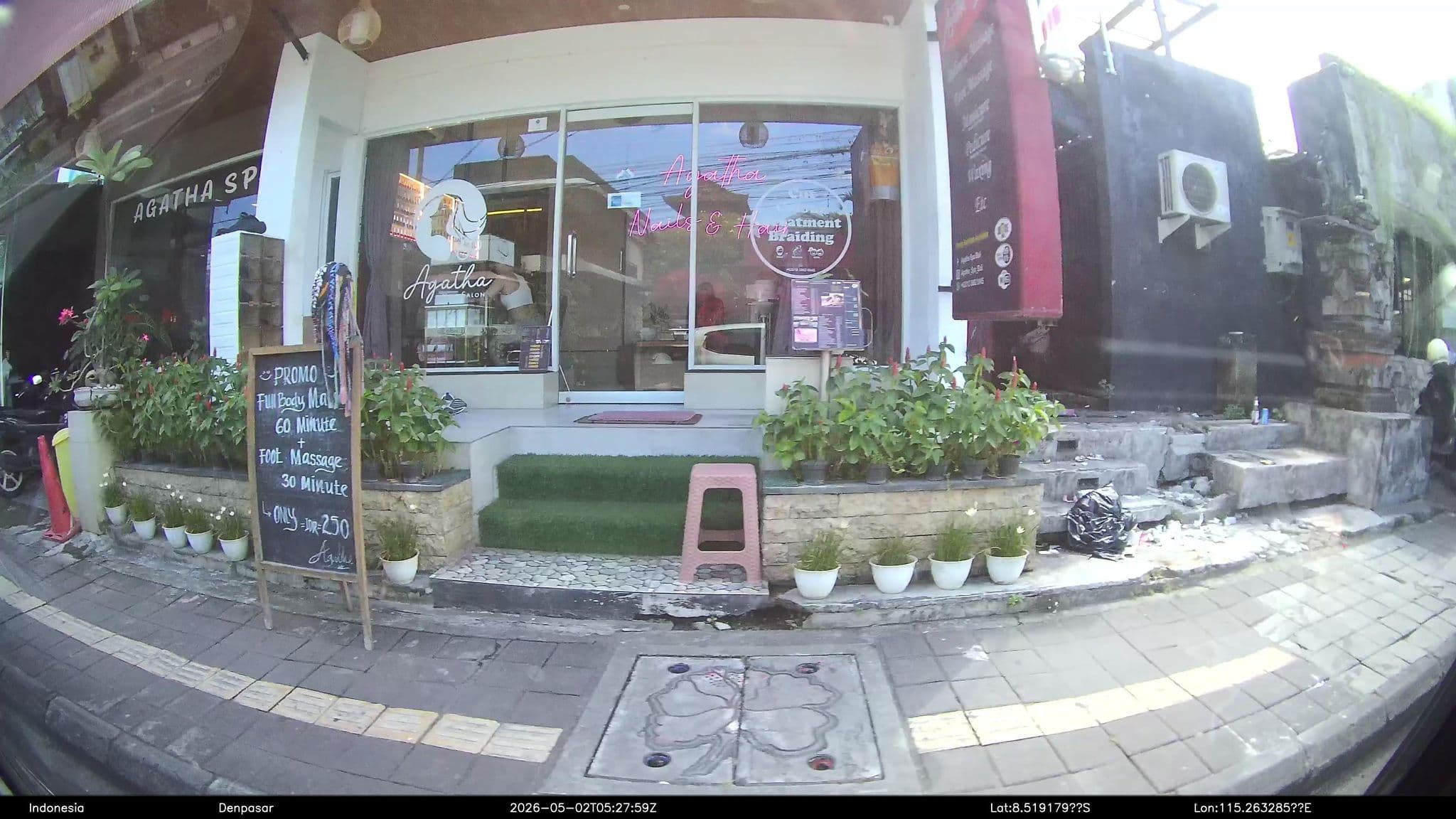 Street view near Hotel Padi Prada, Ubud — © Kaart---LEFT (CC BY-SA · Mapillary)
