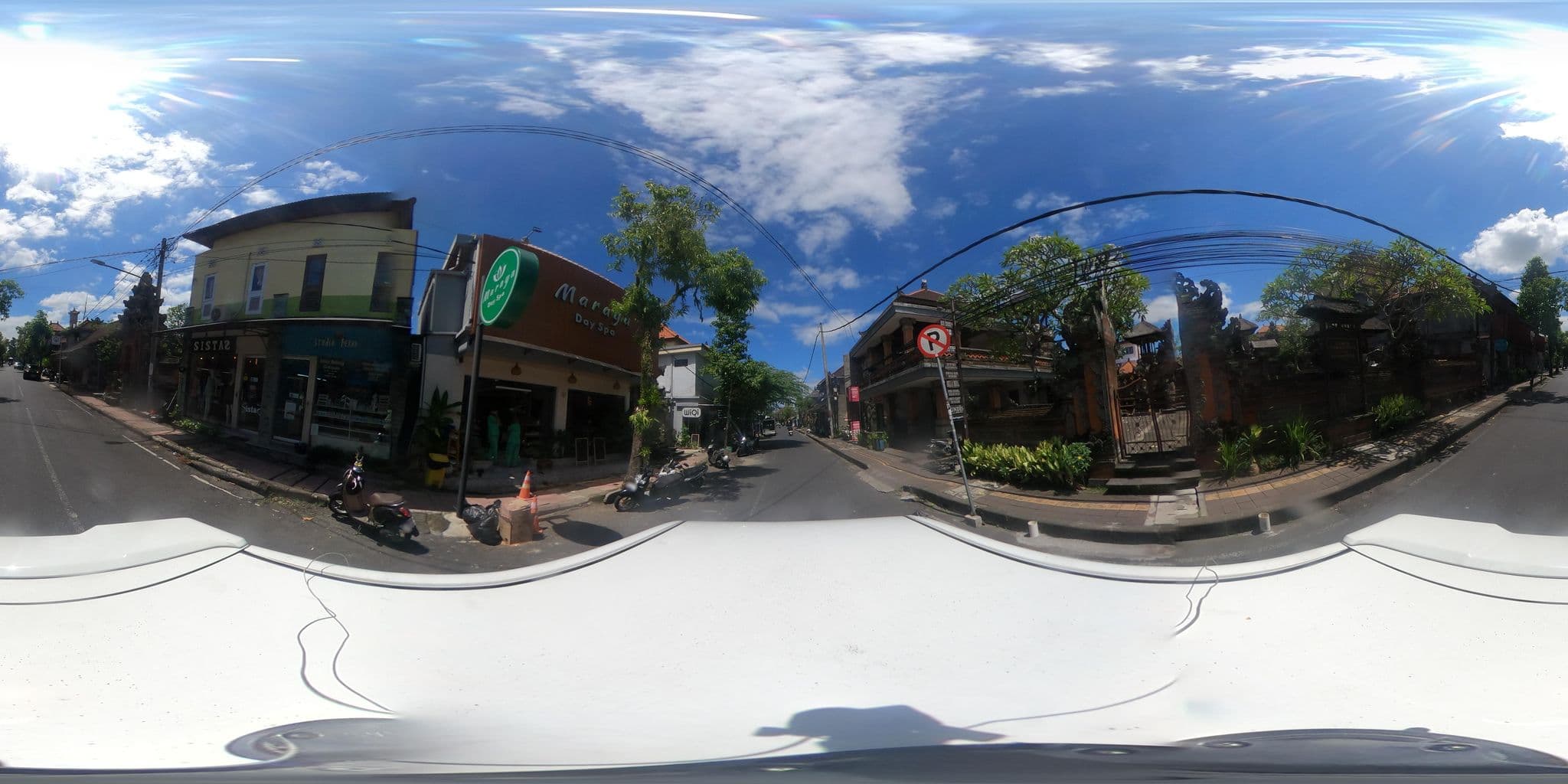 Street view near Pande Permai Guest House, Ubud — © Kaart---360 (CC BY-SA · Mapillary)