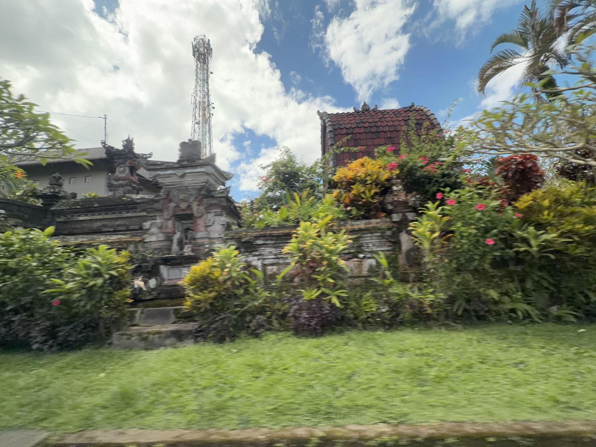 Street view near Agusta Room At House Bhujangga Waisnawa, Ubud — © filipb (CC BY-SA · Mapillary)