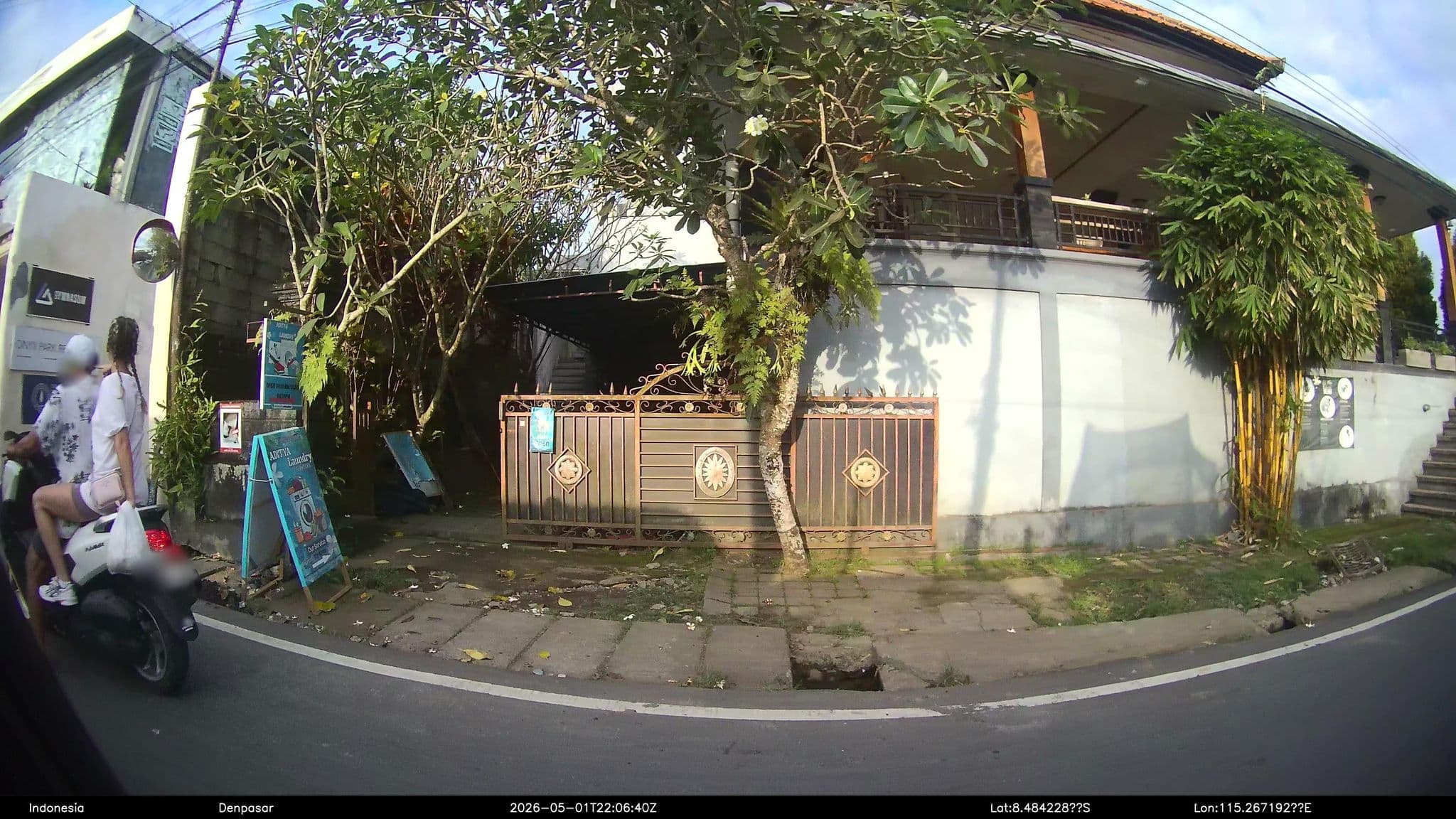 Street view near Gita Maha hotel, Ubud — © Kaart---RIGHT (CC BY-SA · Mapillary)