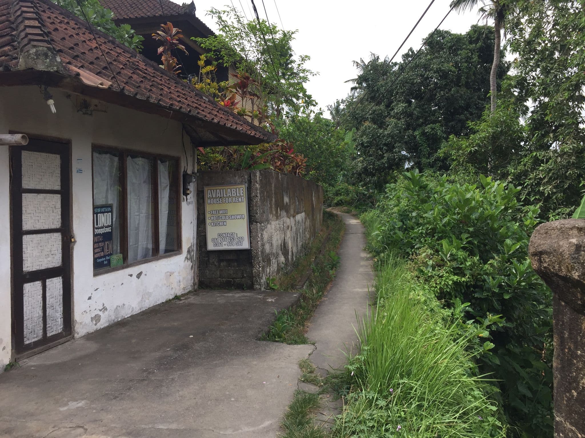 Street view near Luxe Villa Airbnb, Ubud — © nickp (CC BY-SA · Mapillary)