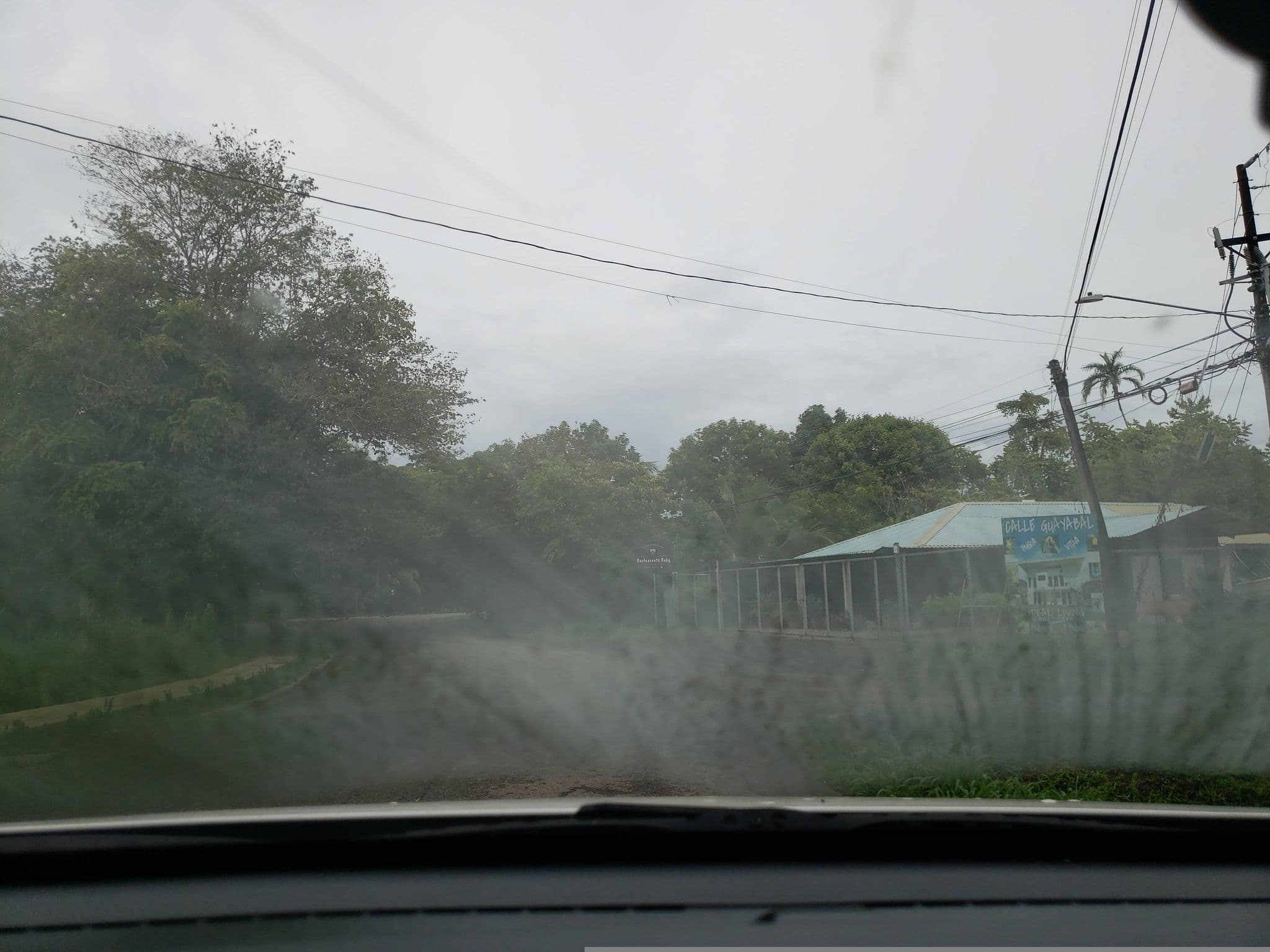 Street view near Casalta, Uvita