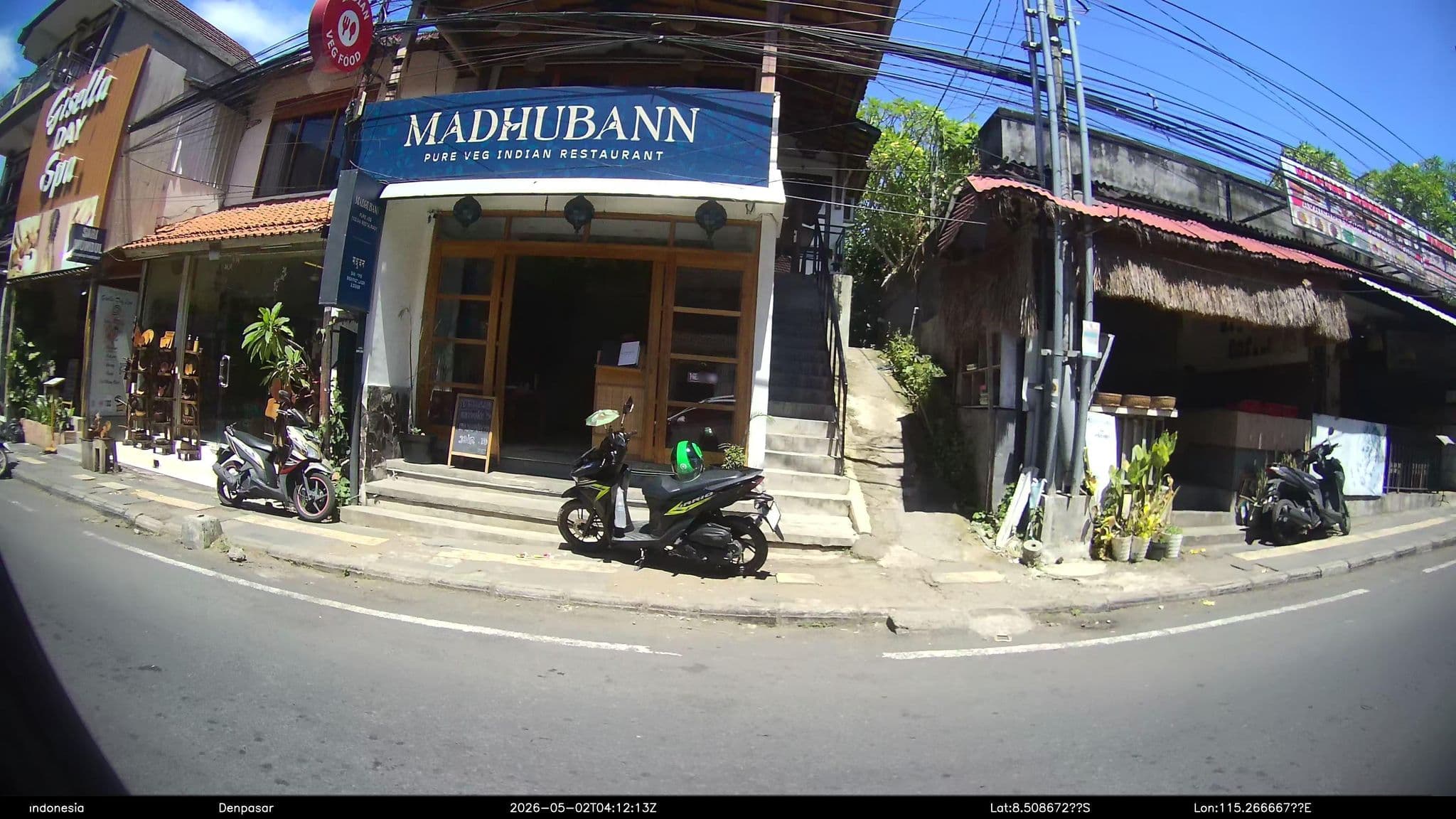 Street view near Kaji's Homestay, Ubud — © Kaart---RIGHT (CC BY-SA · Mapillary)