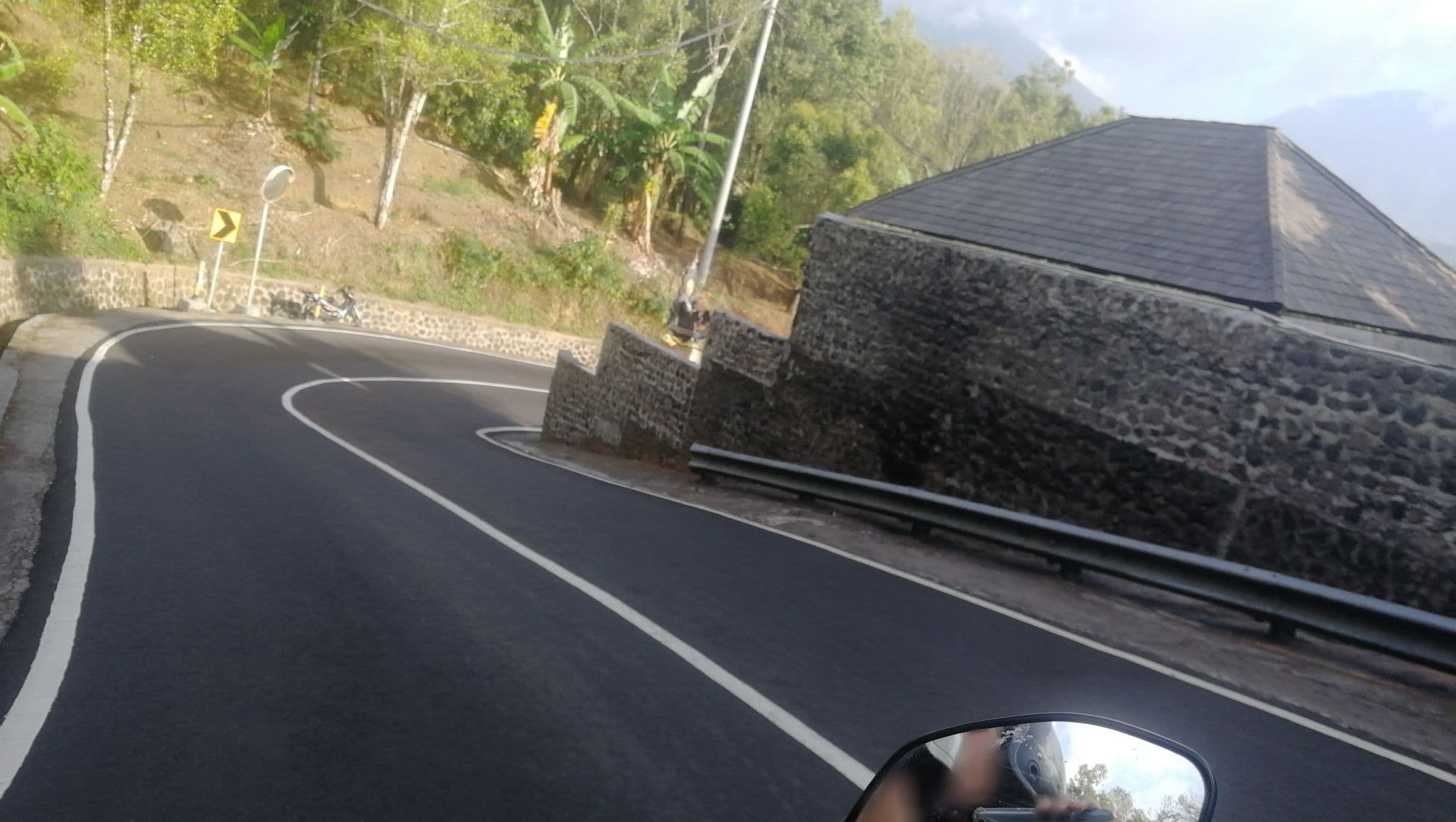 Street view near Bali Jegeg Munduk, Munduk — © thewayofmando (CC BY-SA · Mapillary)