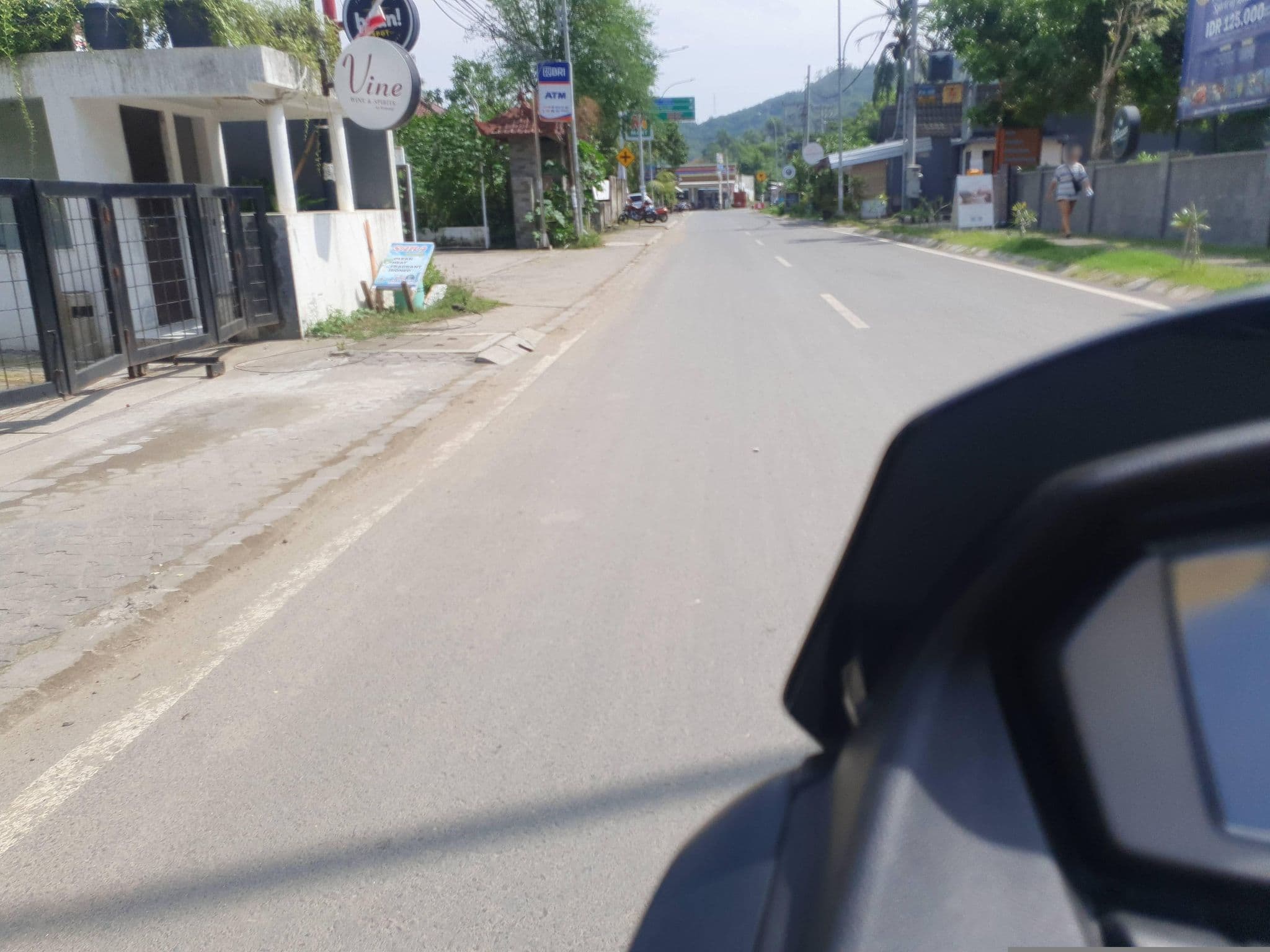 Street view near Kemangi Bed & Breakfast, Praya — © russmcd (CC BY-SA · Mapillary)