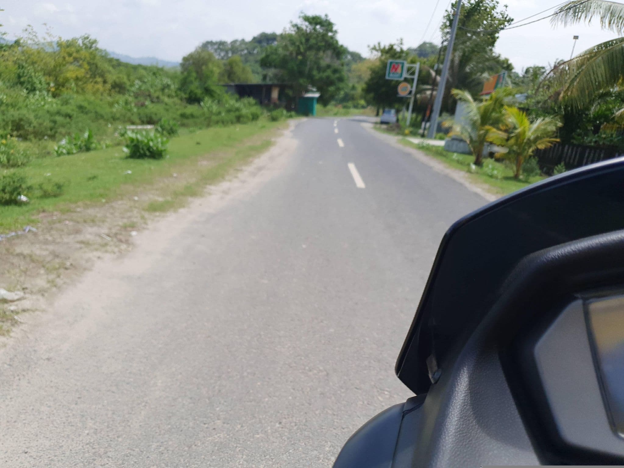 Street view near Selong Belanak Bungalows, Lembar — © russmcd (CC BY-SA · Mapillary)