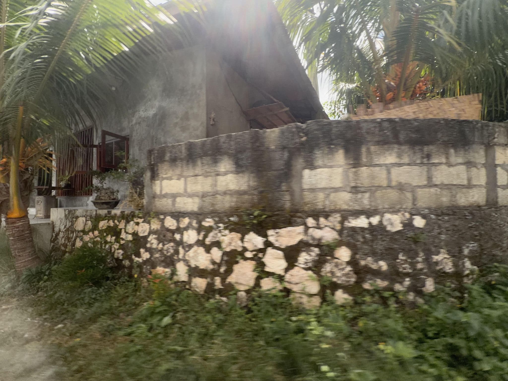 Street view near Griyatama Bungalow, Klungkung — © filipb (CC BY-SA · Mapillary)