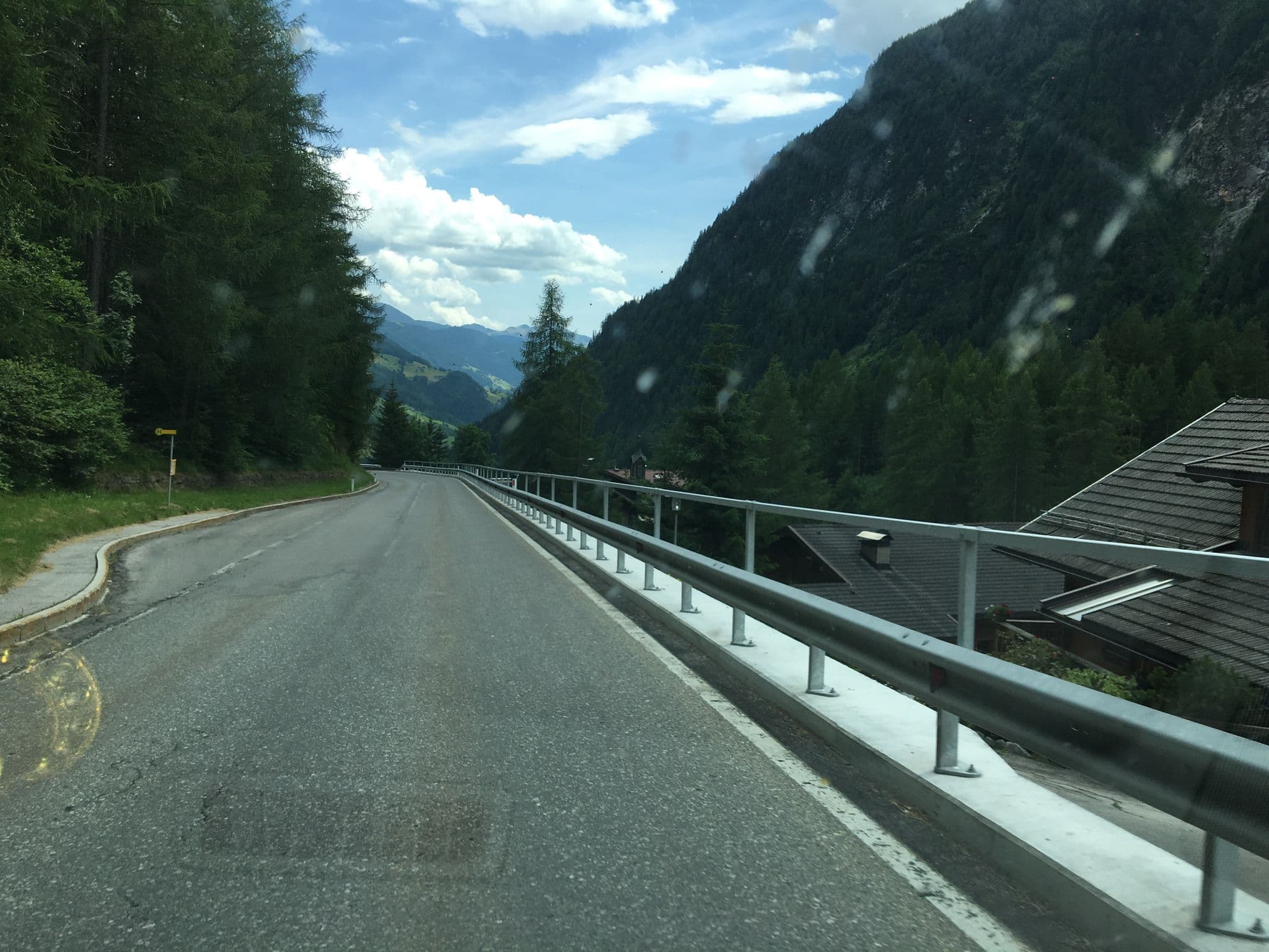 Street view near Haus Marienheim, Heiligenblut — © kgvx (CC BY-SA · Mapillary)