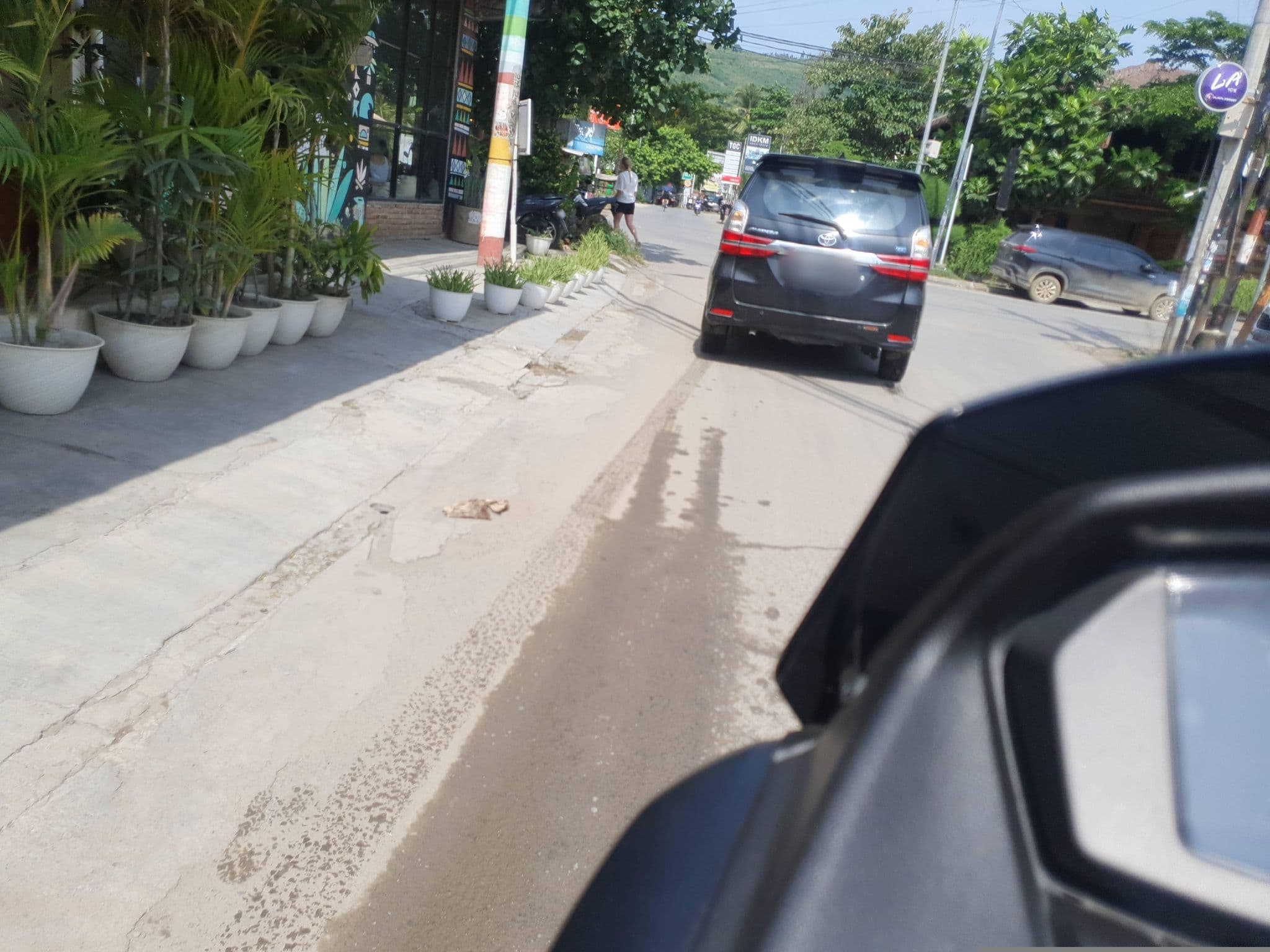 Street view near Pantai South Lombok Villas, Praya — © russmcd (CC BY-SA · Mapillary)