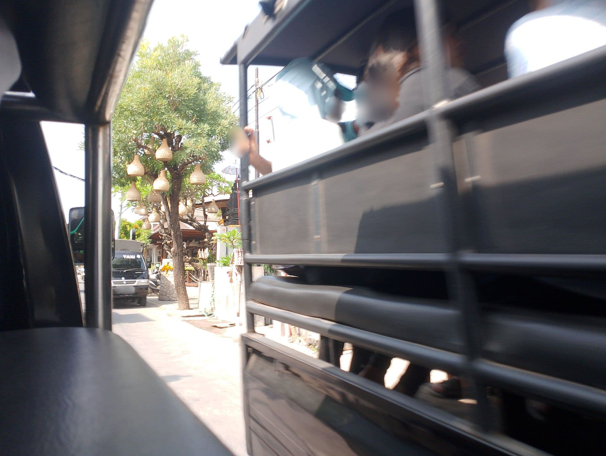 Street view near Nitya Home Stay & Restaurant, Klungkung — © patricioximenes (CC BY-SA · Mapillary)
