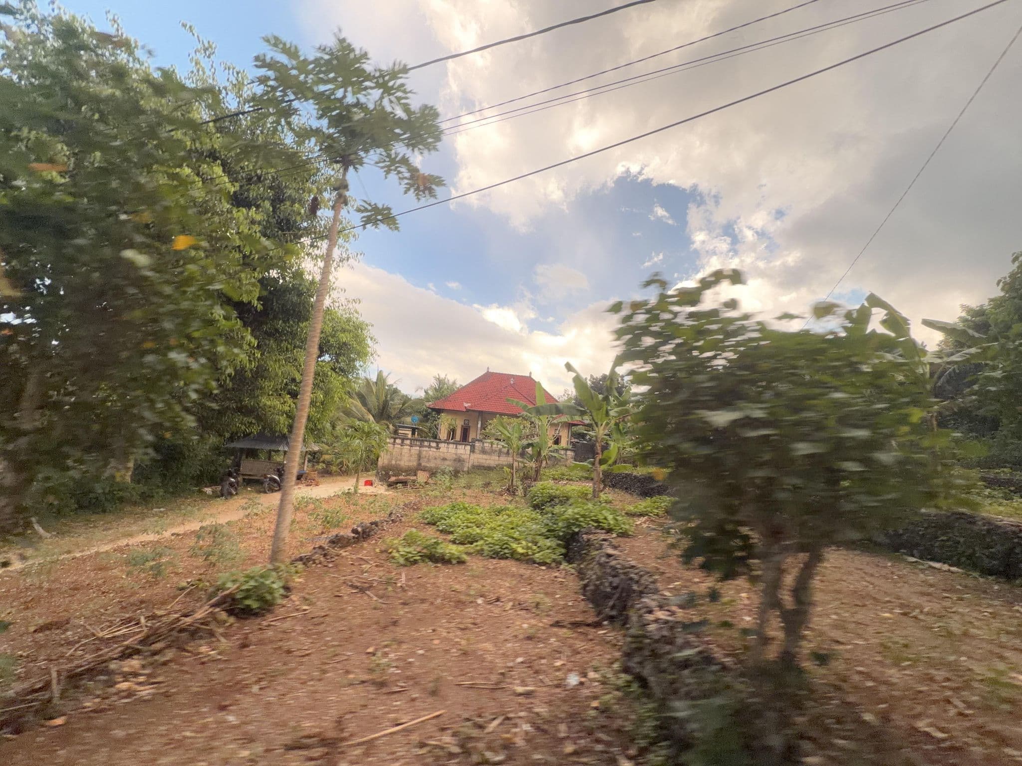 Street view near Arta Loka Hotel&Villa Restaurant, Klungkung — © filipb (CC BY-SA · Mapillary)
