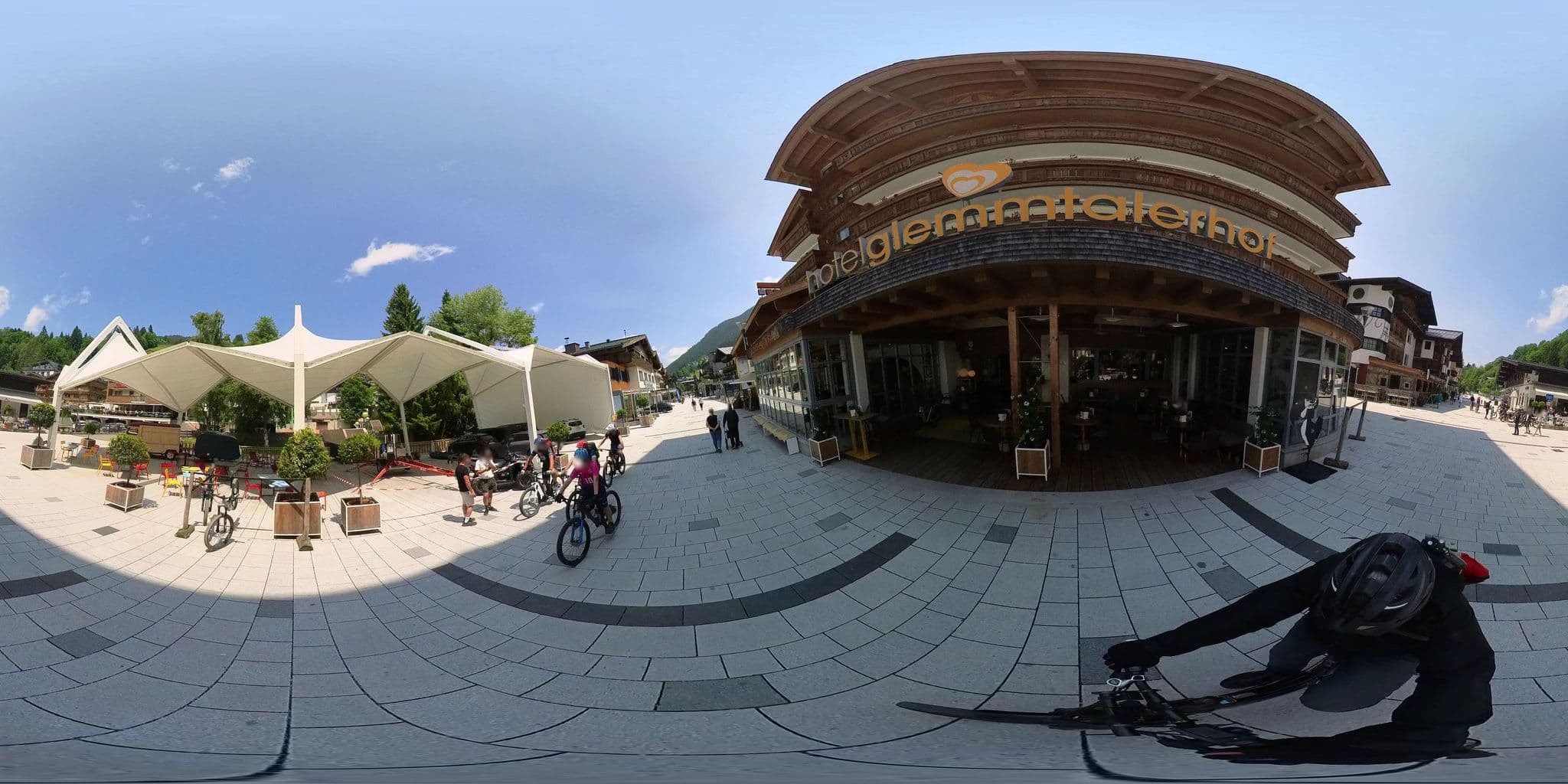Street view near Hotel Glemmtalerhof, Hinterglemm — © osmplus_org (CC BY-SA · Mapillary)