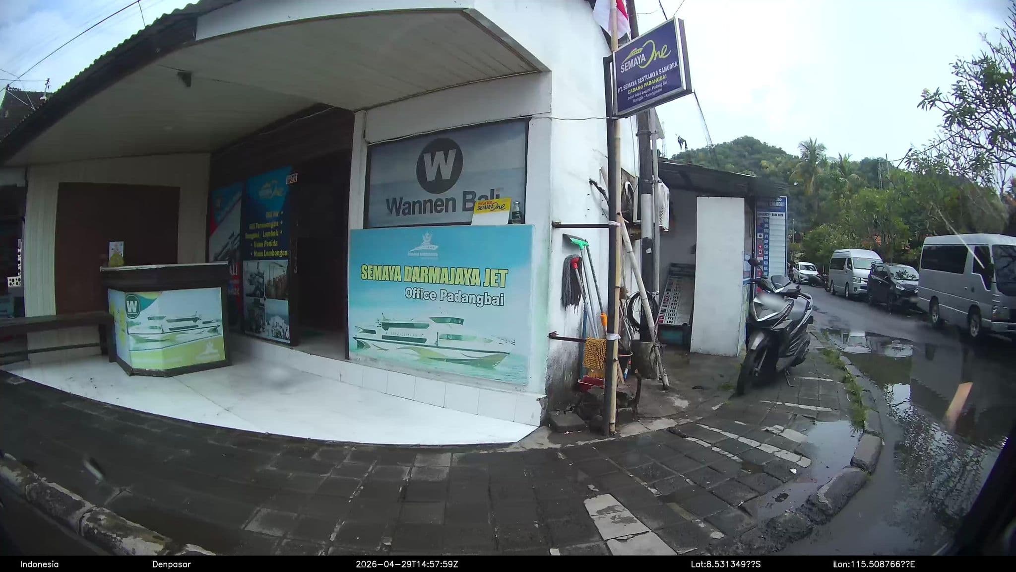 Street view near Marco Inn, Banjar Wangsian — © Kaart---LEFT (CC BY-SA · Mapillary)