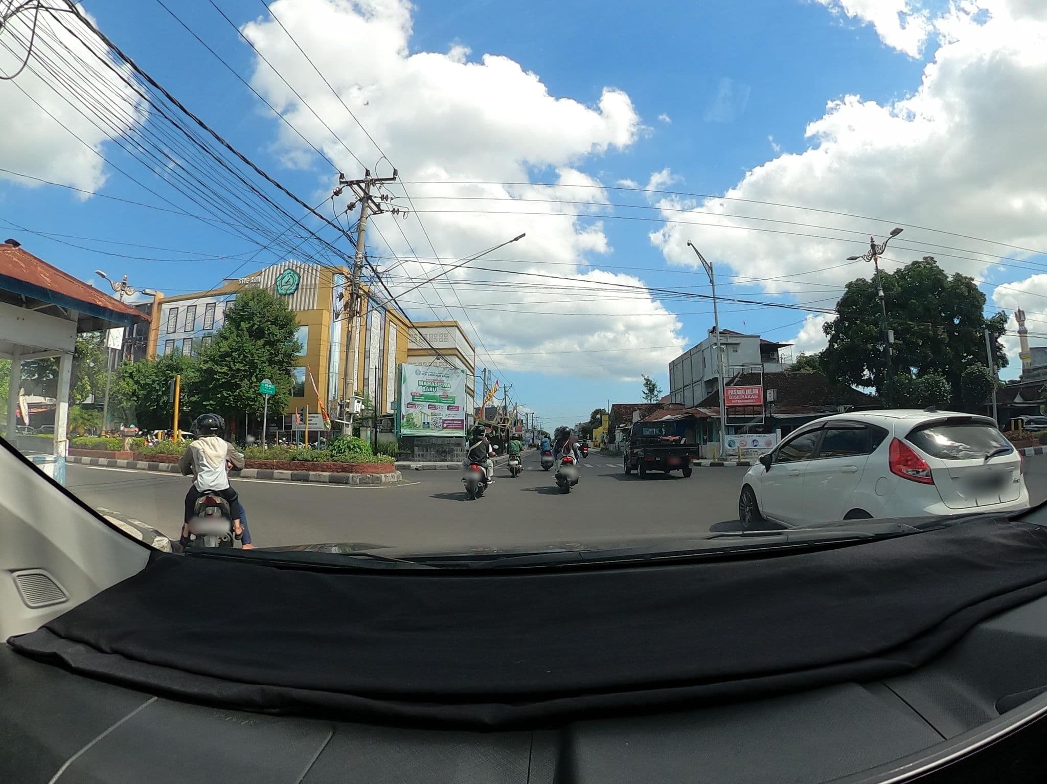 Street view near Kost-anku @Jl Pramuka 9X, Mataram, NTB, Mataram — © Kaart_Local (CC BY-SA · Mapillary)