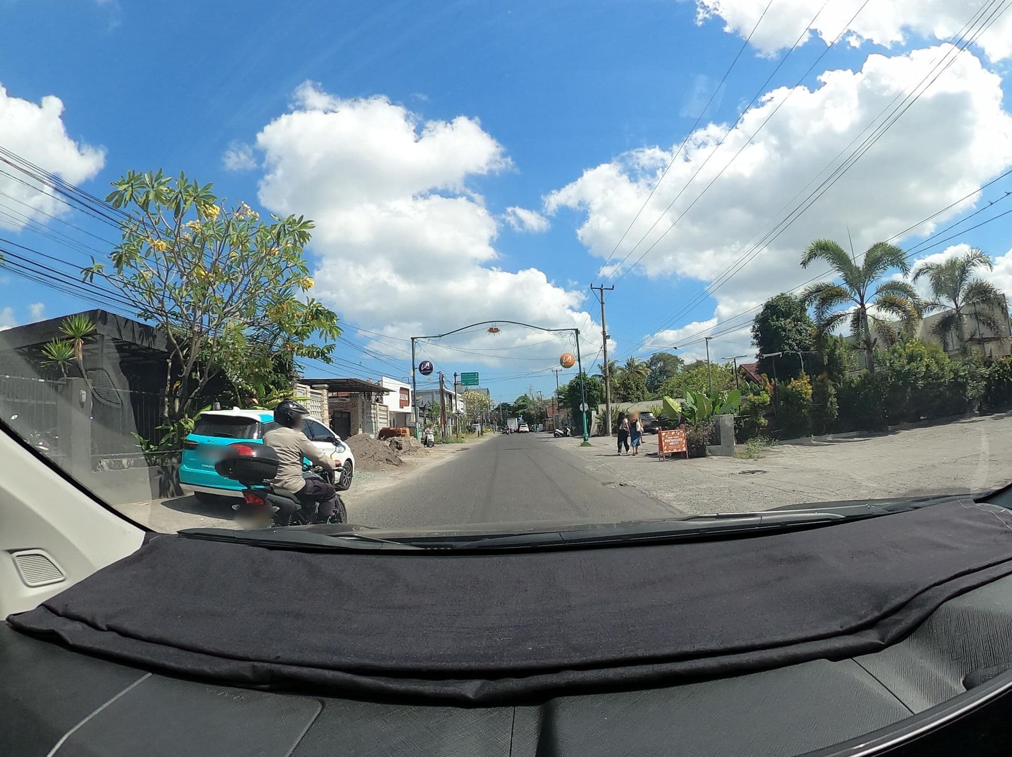 Street view near Satya DpR Santika Hotel, Mataram — © Kaart_Local (CC BY-SA · Mapillary)
