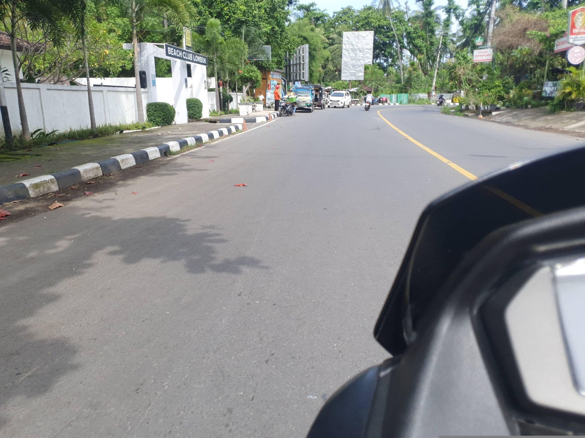 Street view near Lina Cottages & Restaurant, Senggigi — © russmcd (CC BY-SA · Mapillary)