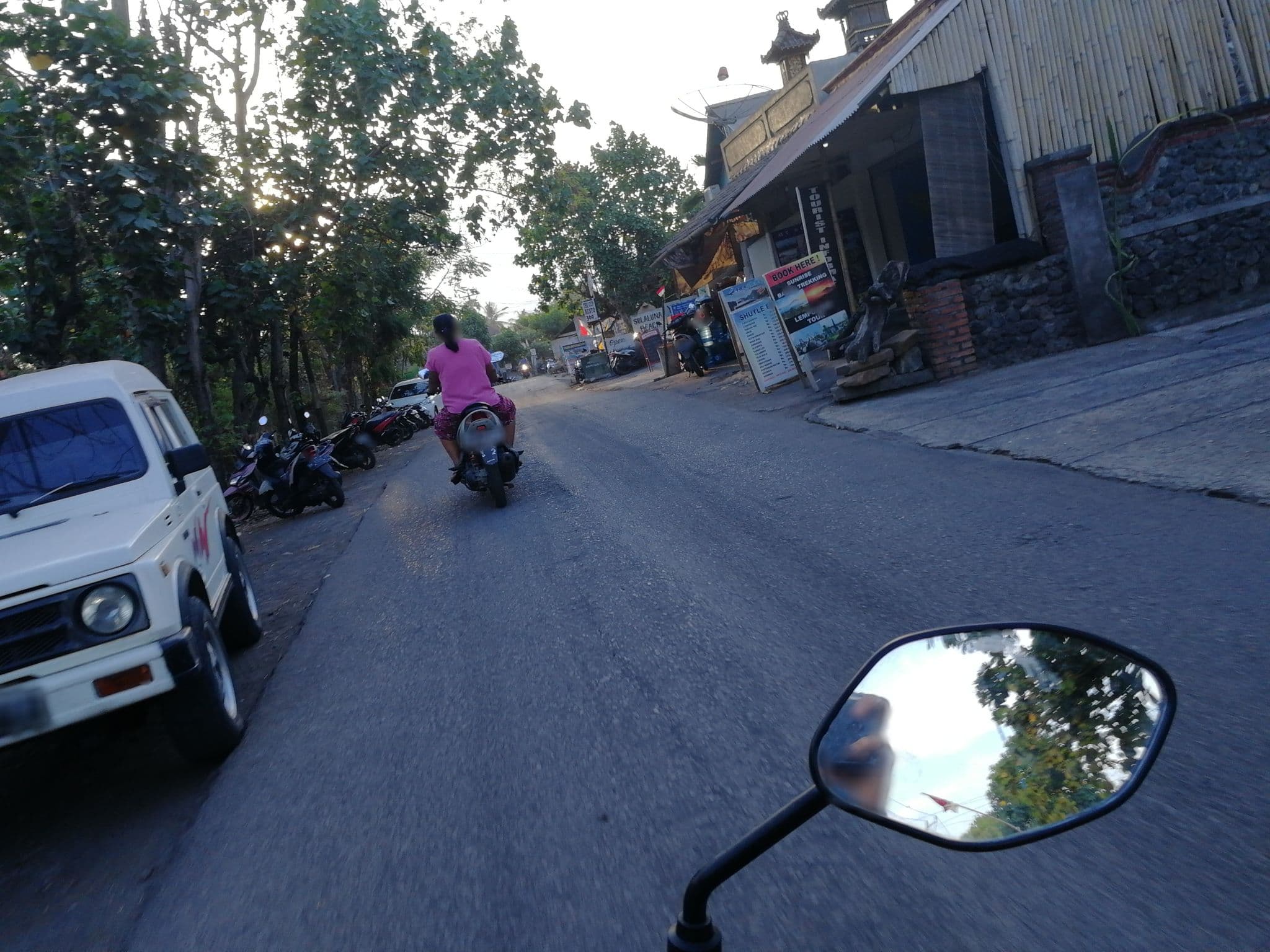 Street view near Solaluna Beach Home Stay, Amlapura — © thewayofmando (CC BY-SA · Mapillary)