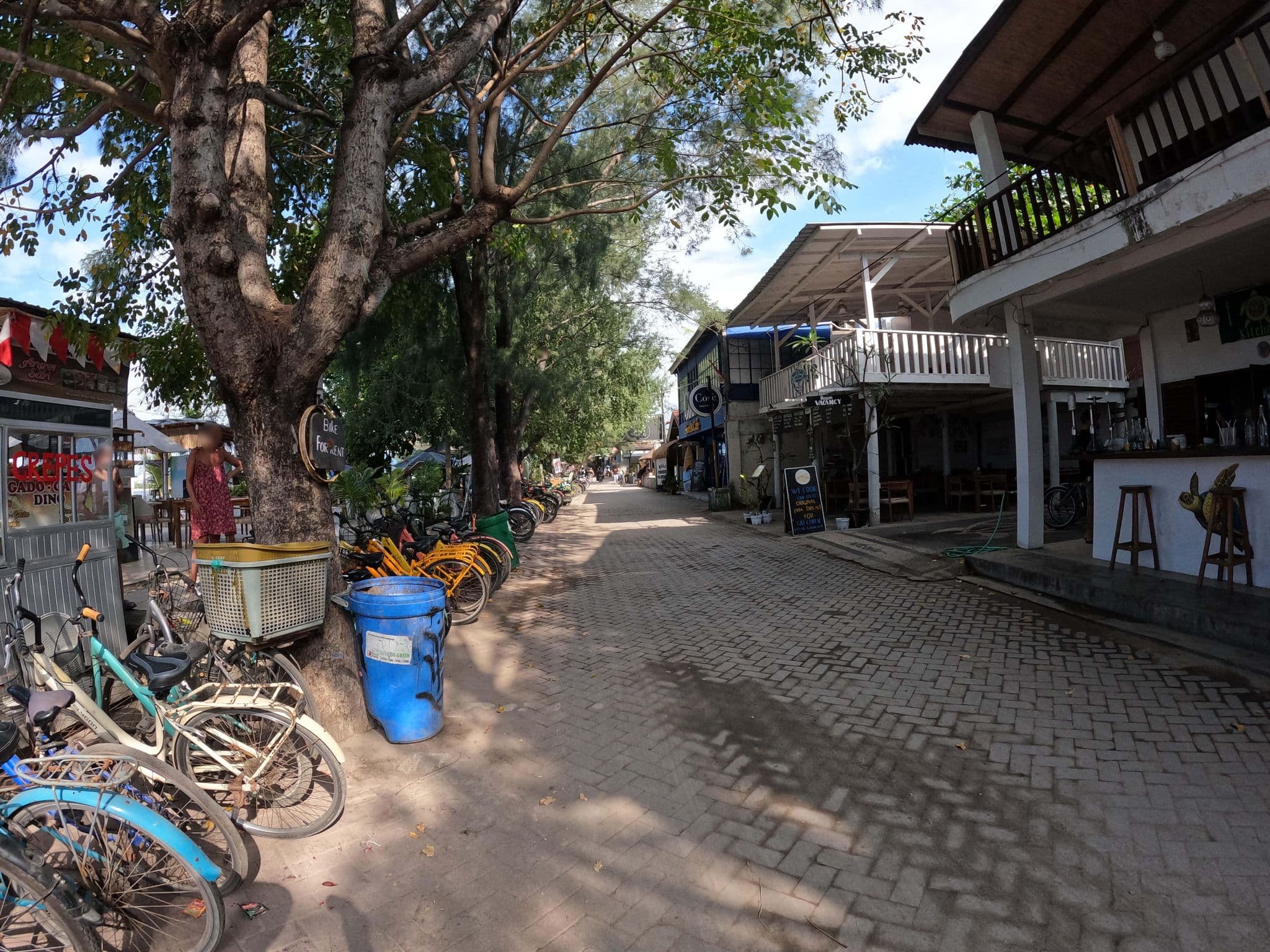 Street view near Dejavu Hotel, Gili Trawangan — © lucomsky (CC BY-SA · Mapillary)