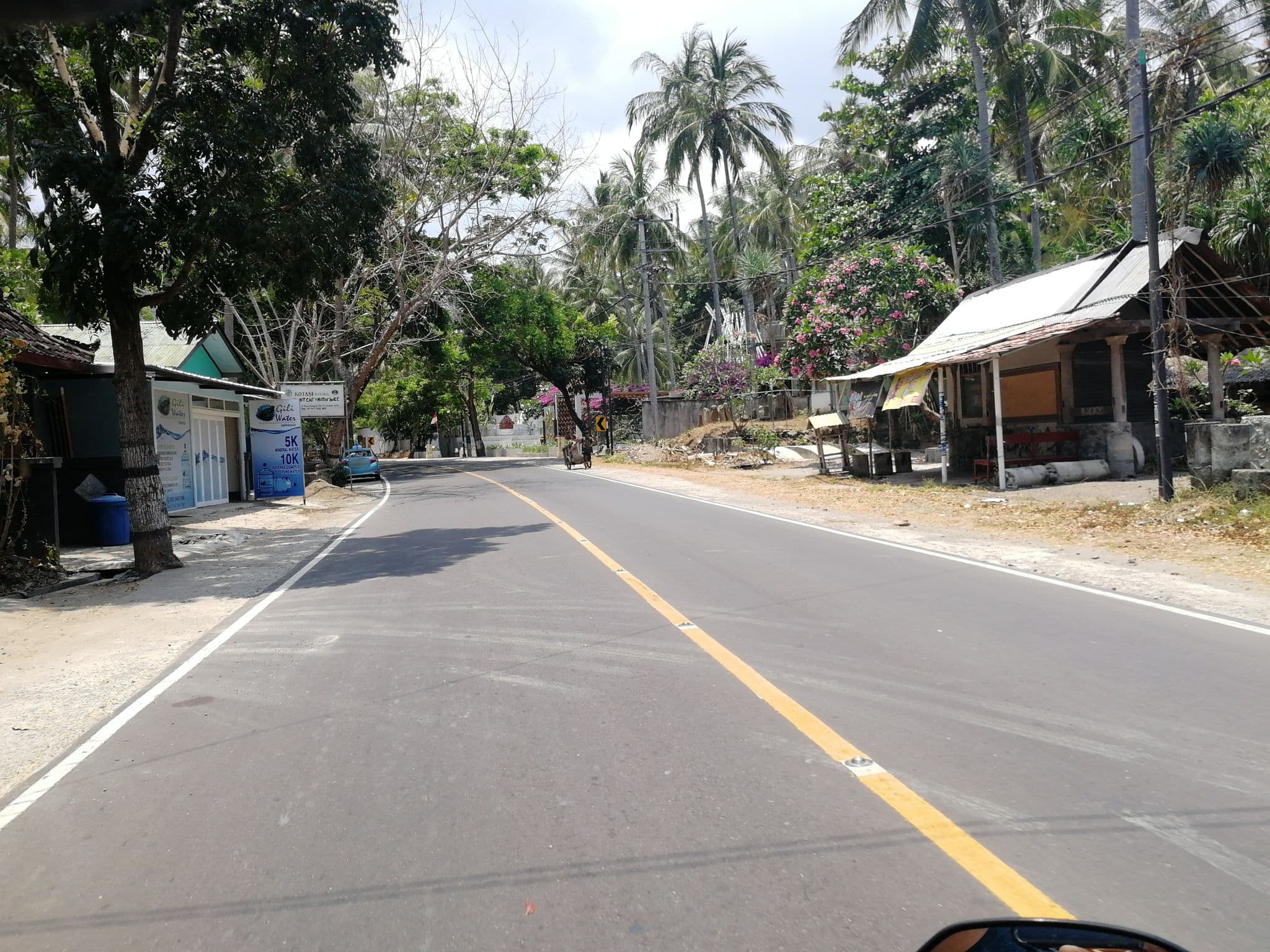 Street view near Lazy Monkey, Senggigi — © thewayofmando (CC BY-SA · Mapillary)