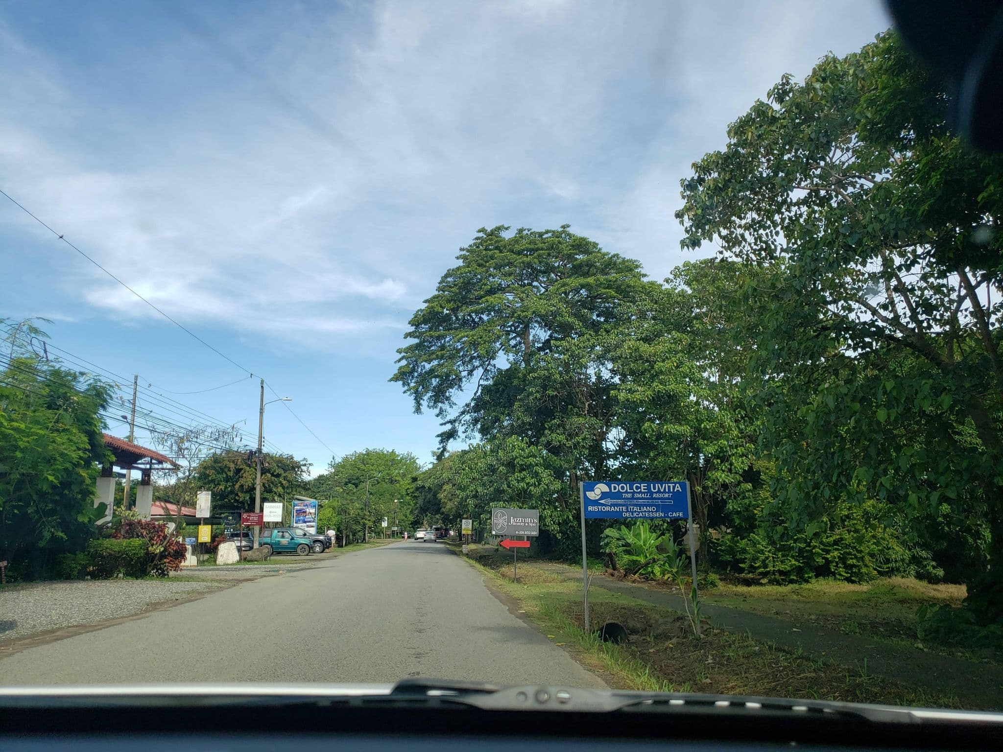 Street view near Dolce Uvita, Uvita