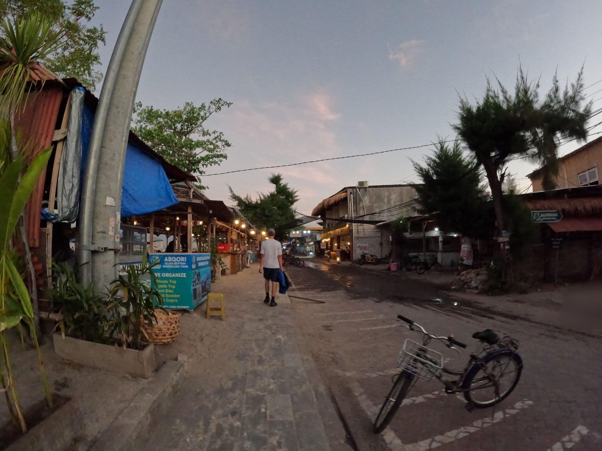 Street view near La Bella - Hotel Villas & Spa, Gili Trawangan — © lucomsky (CC BY-SA · Mapillary)