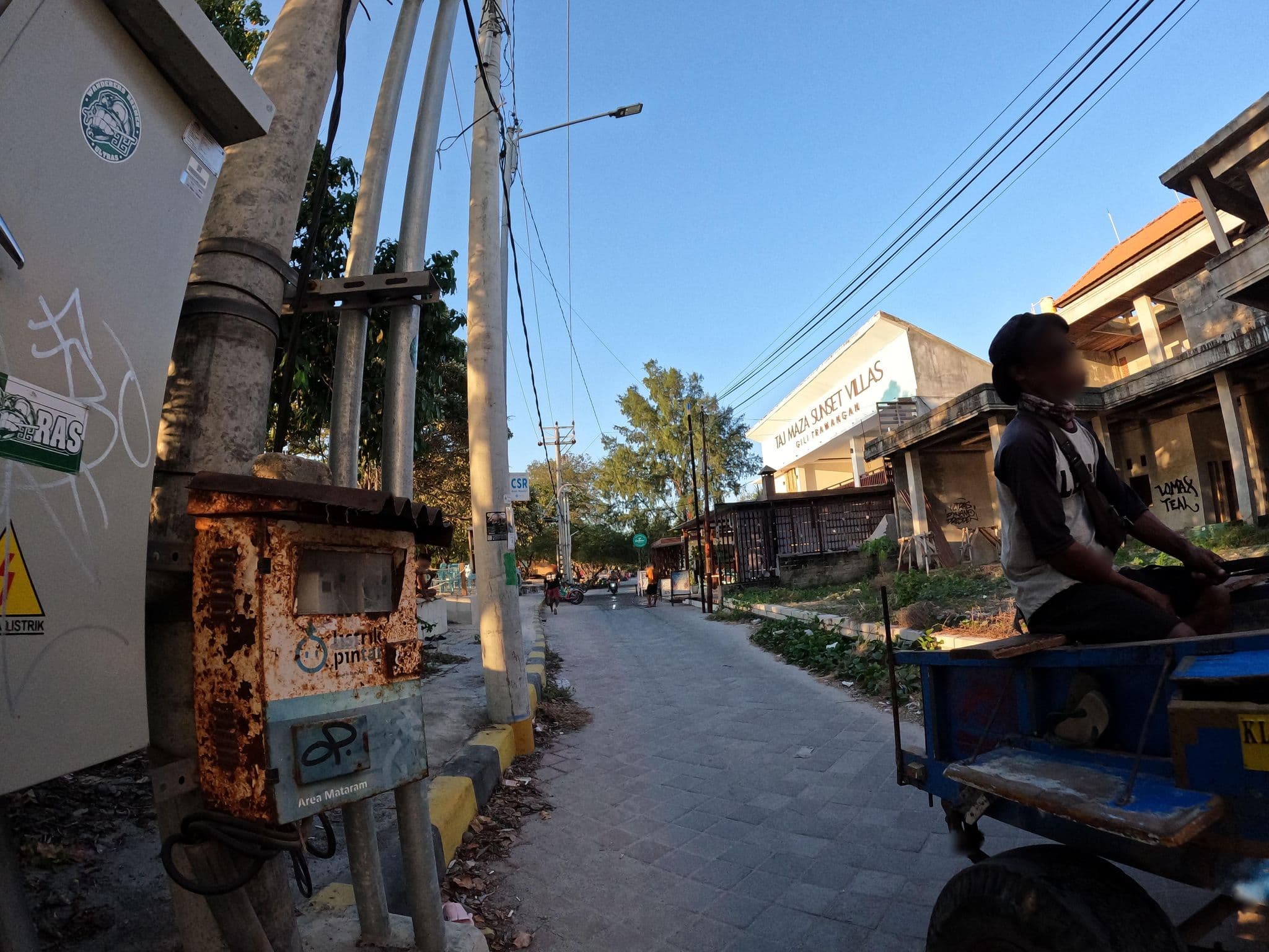 Street view near Jasia Luxury Villa Gili Trawangan, Gili Trawangan — © lucomsky (CC BY-SA · Mapillary)